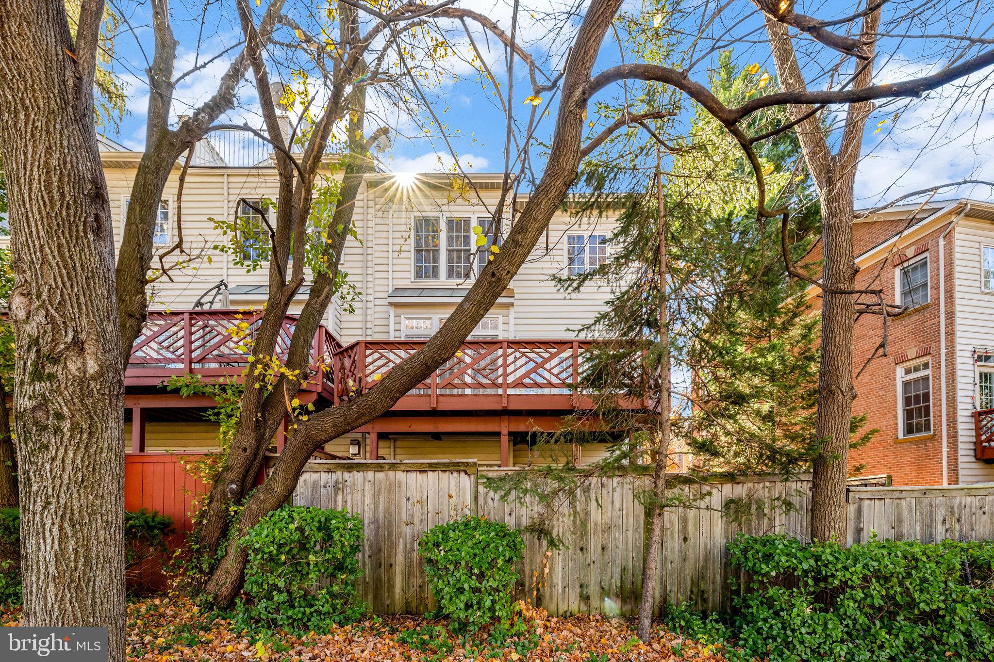 KIDWELL TOWNS - Residential Lease