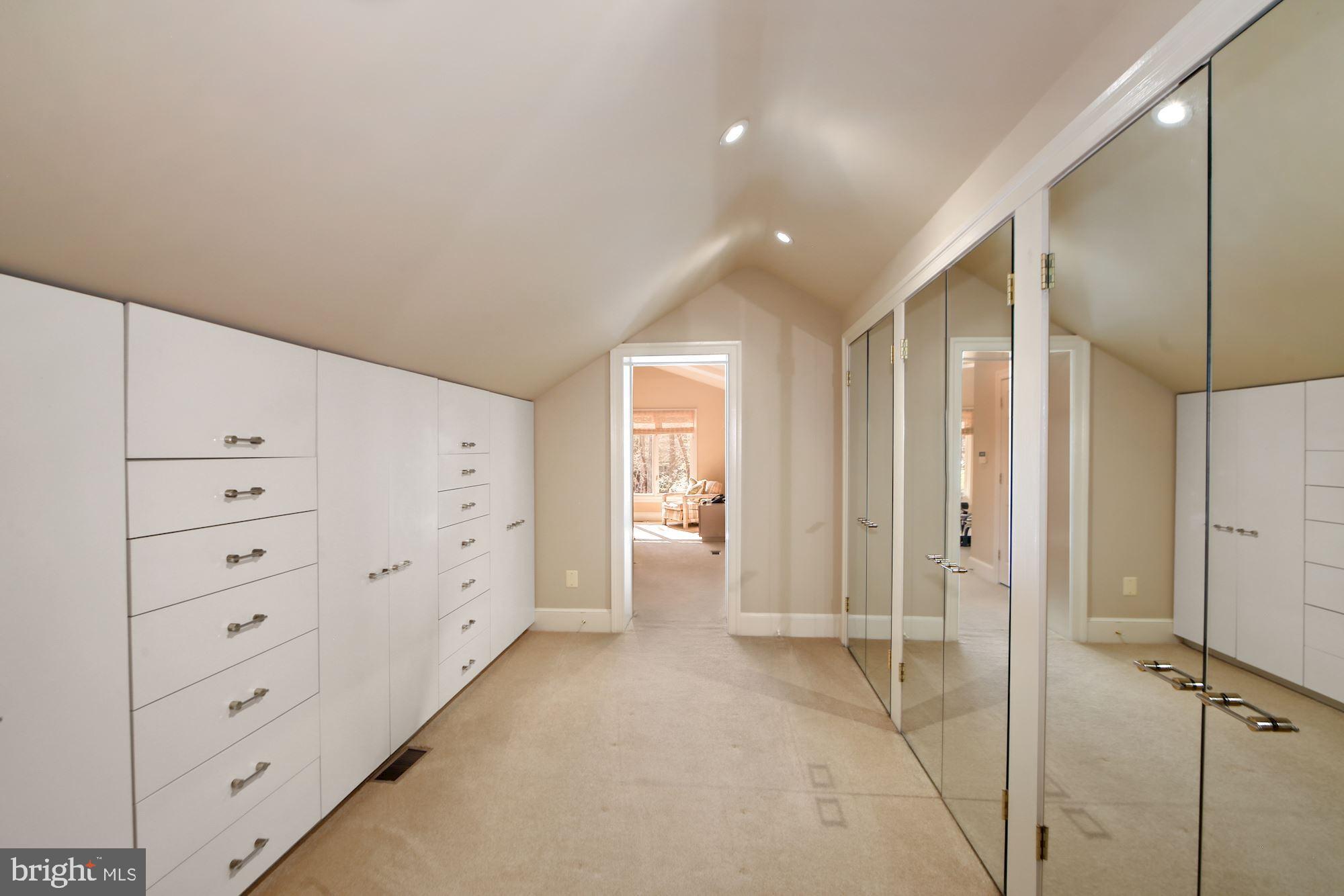 AVENEL - Residential