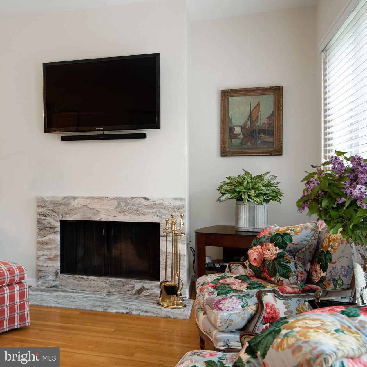 CHESAPEAKE LANDING - Residential