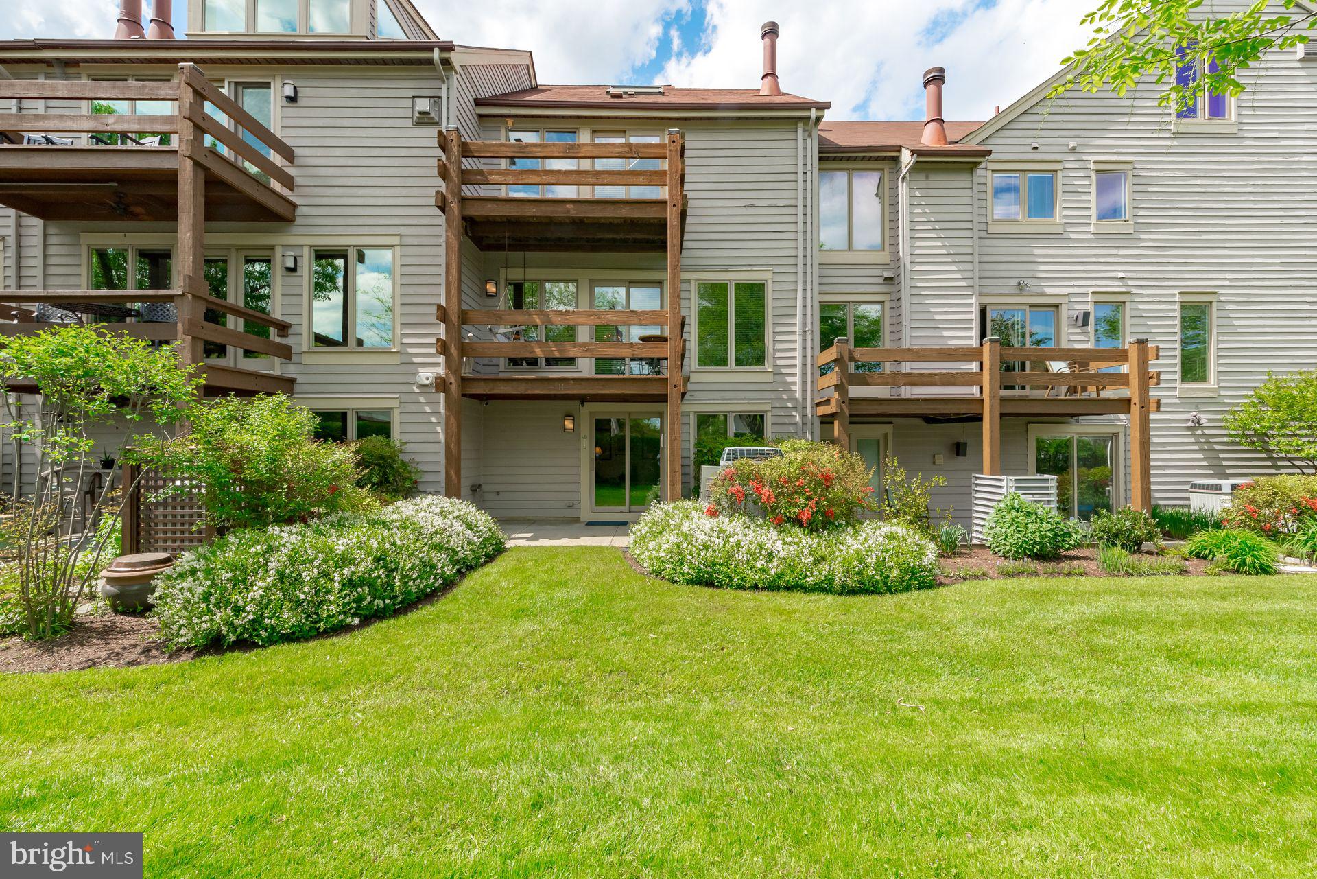 CHESAPEAKE LANDING - Residential