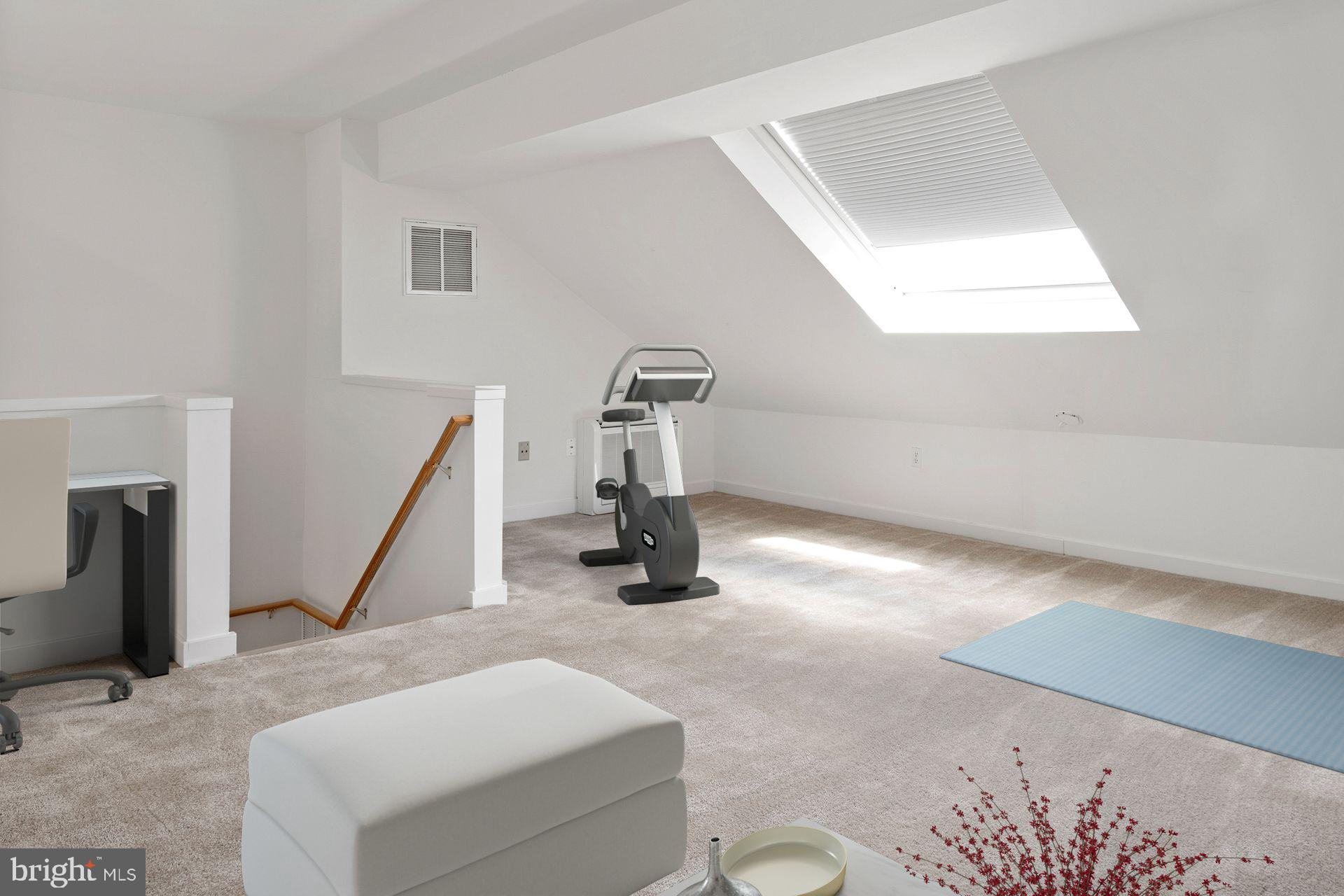 CHESAPEAKE LANDING - Residential