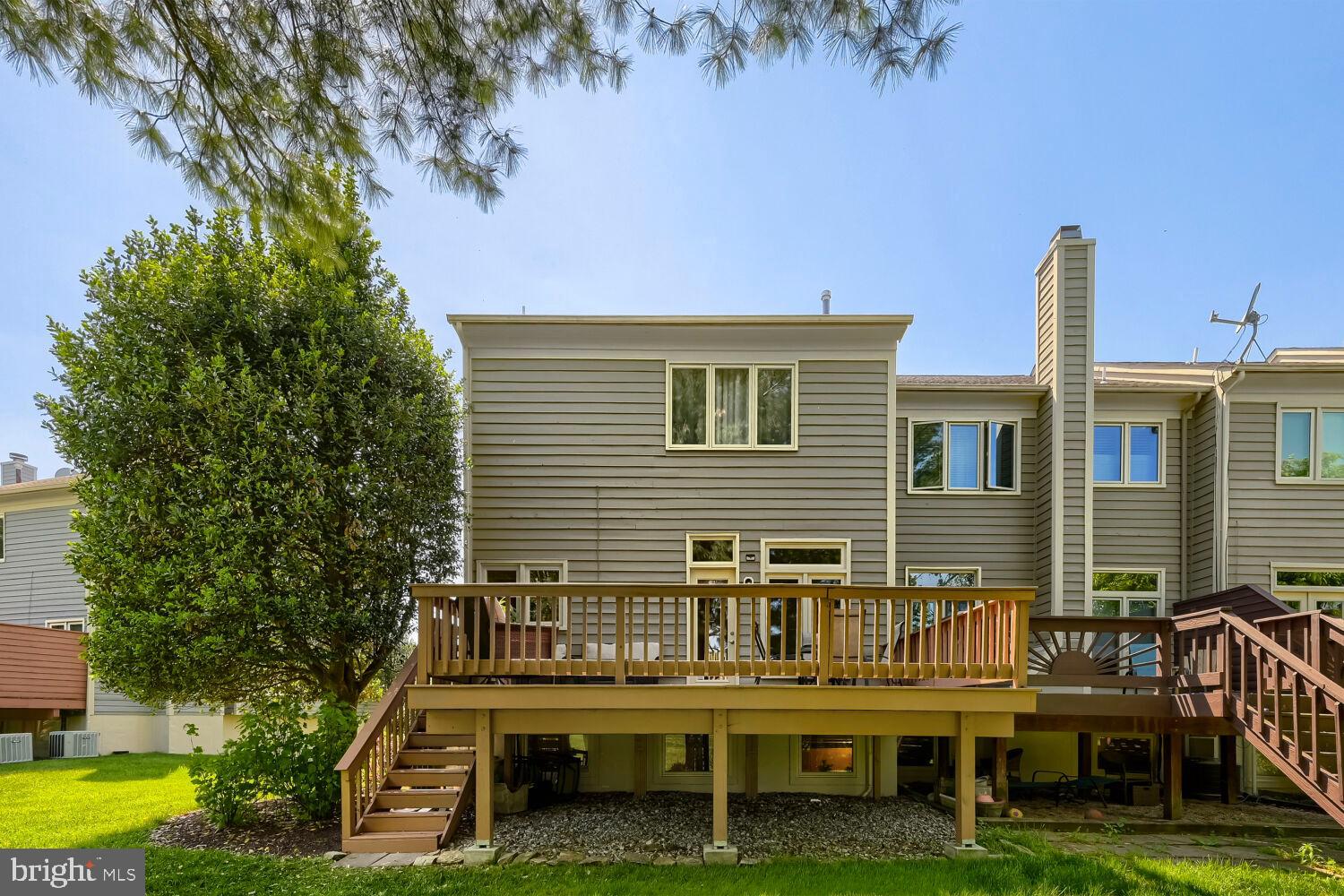 SUMMIT CHASE - Residential