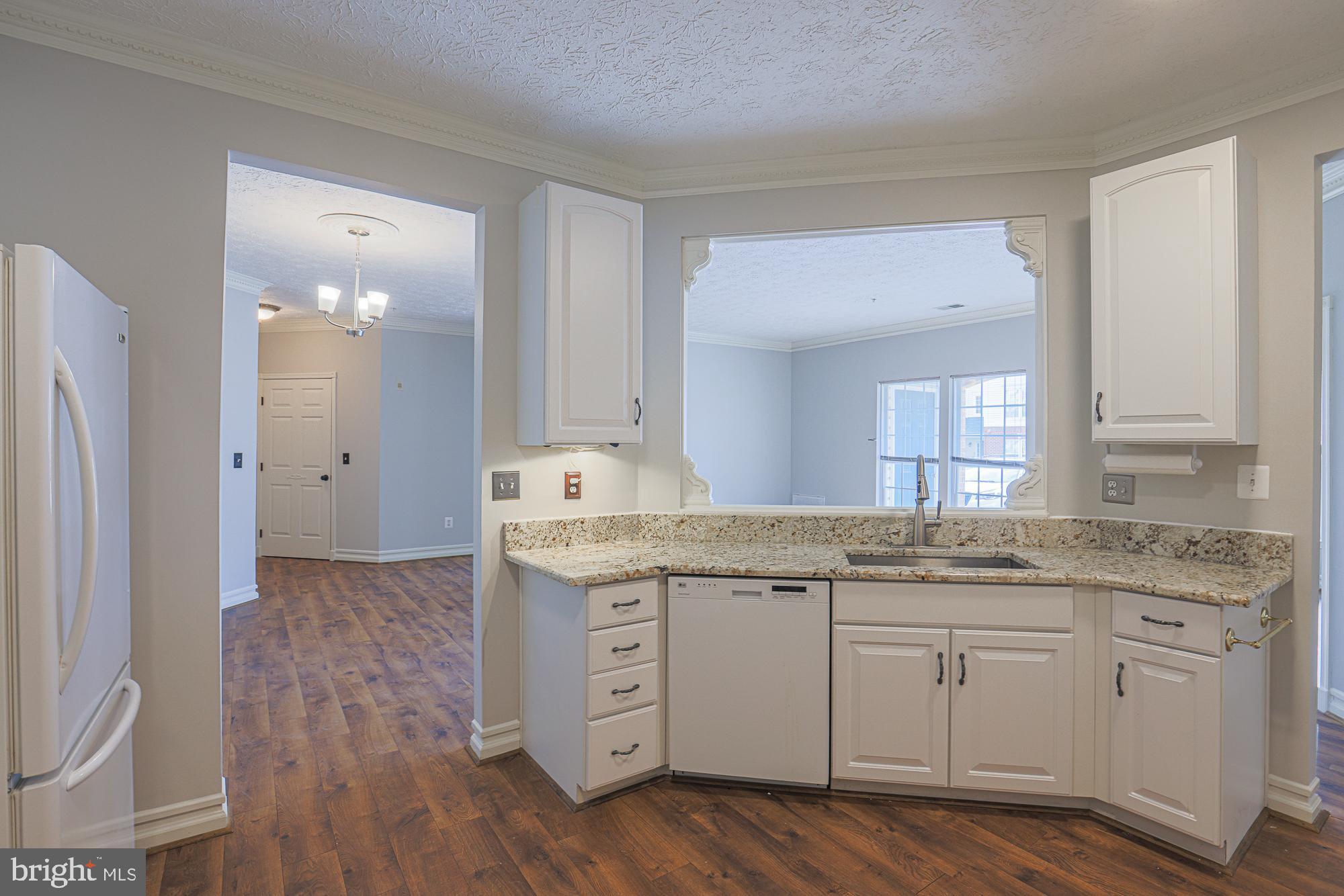 PERRY HALL FARMS GARDEN CONDOS - Residential