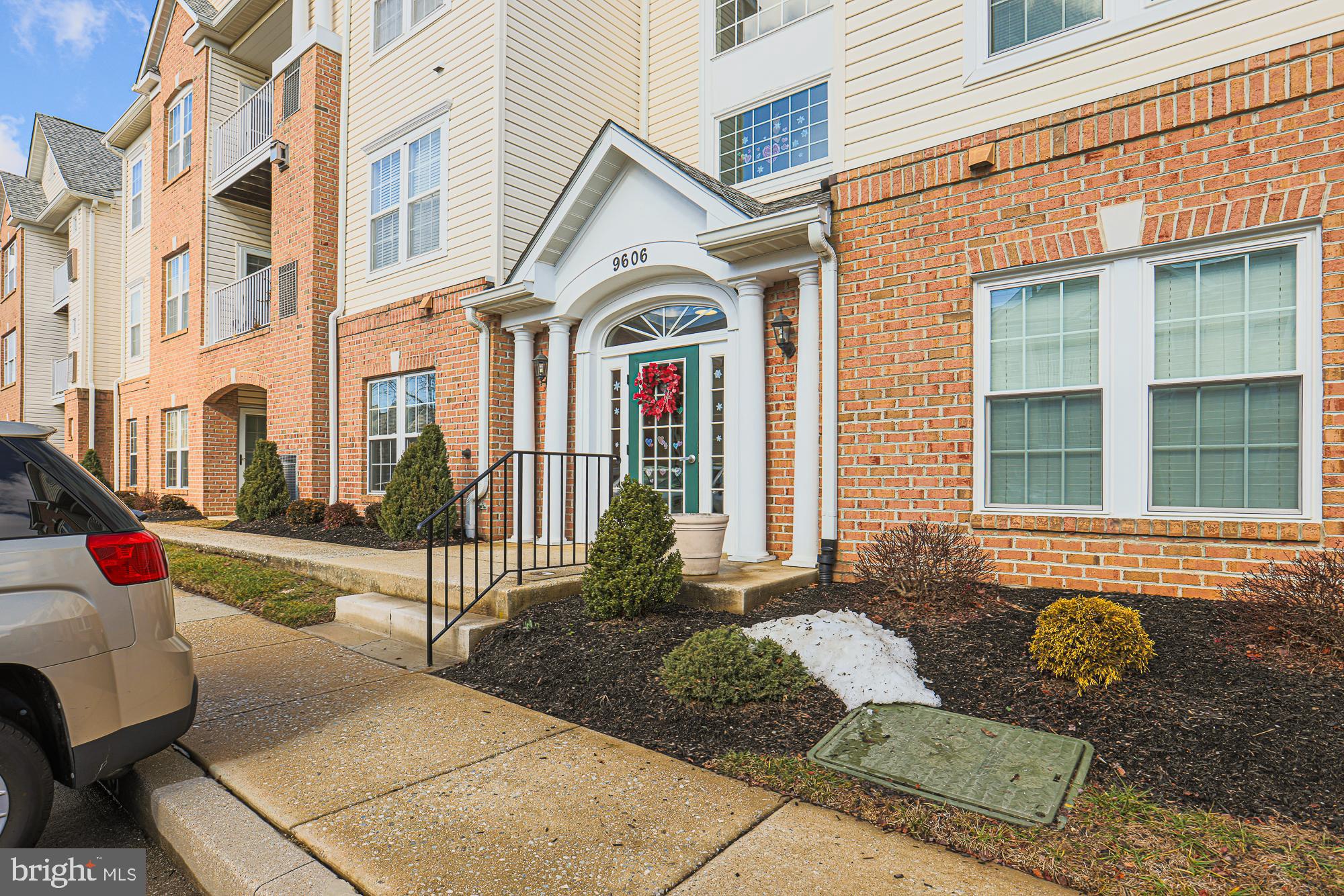 PERRY HALL FARMS GARDEN CONDOS - Residential