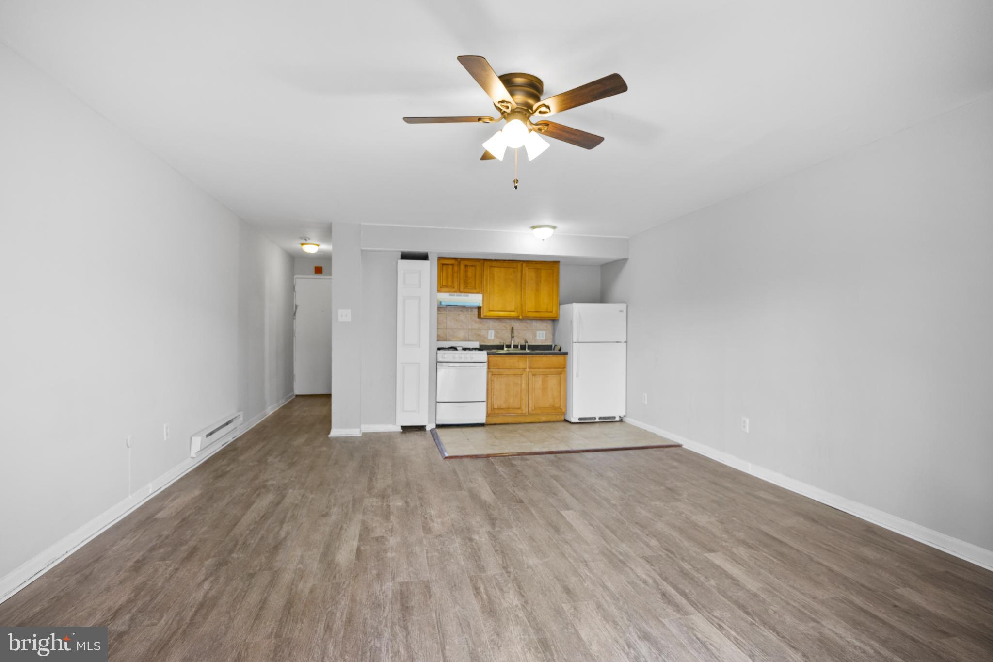 WEST OAK LANE - Residential Lease