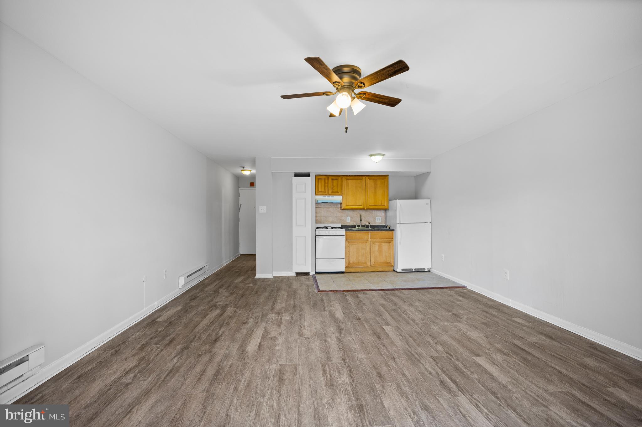 WEST OAK LANE - Residential Lease