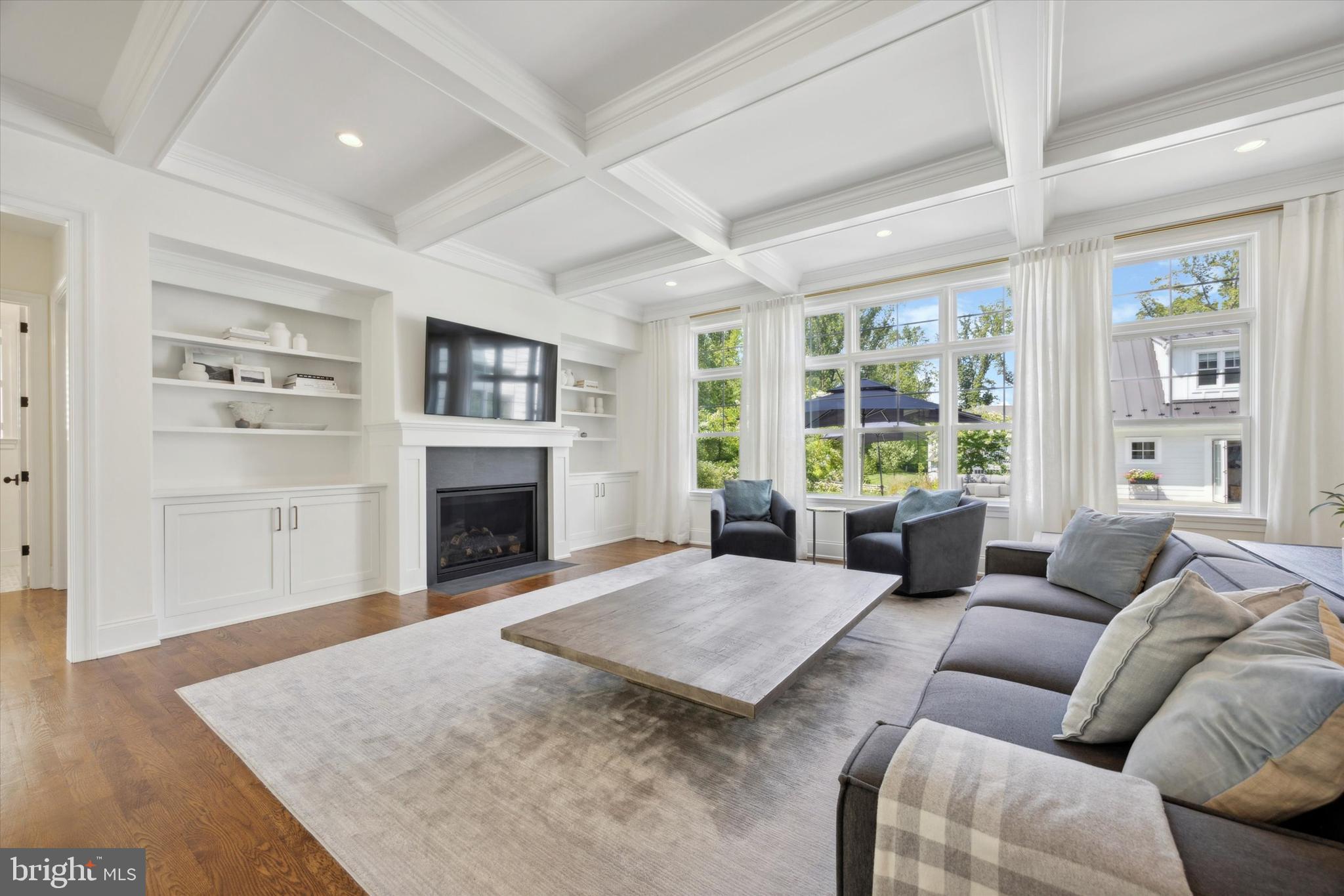 CANTERBURY WOODS - Residential