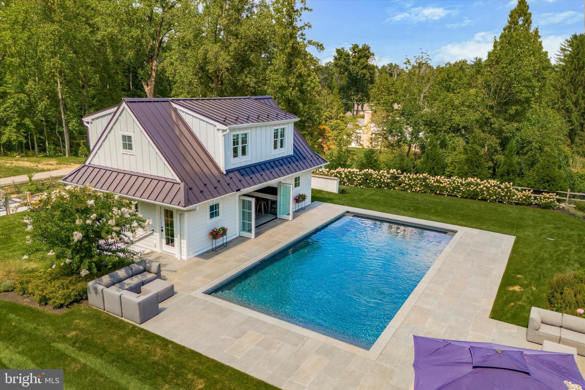 CANTERBURY WOODS - Residential