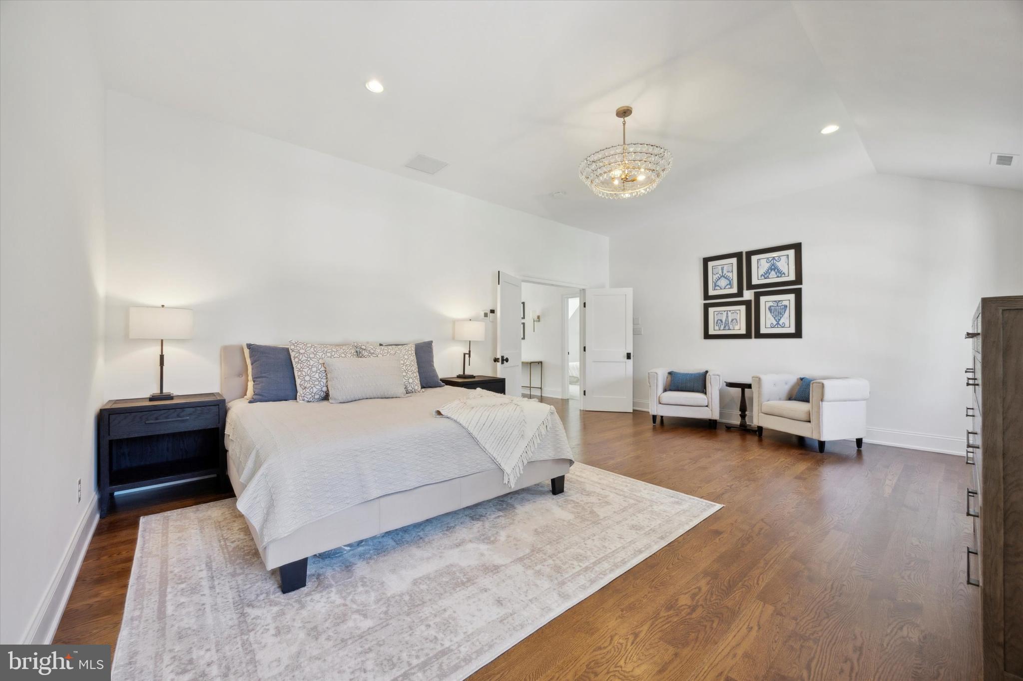 CANTERBURY WOODS - Residential