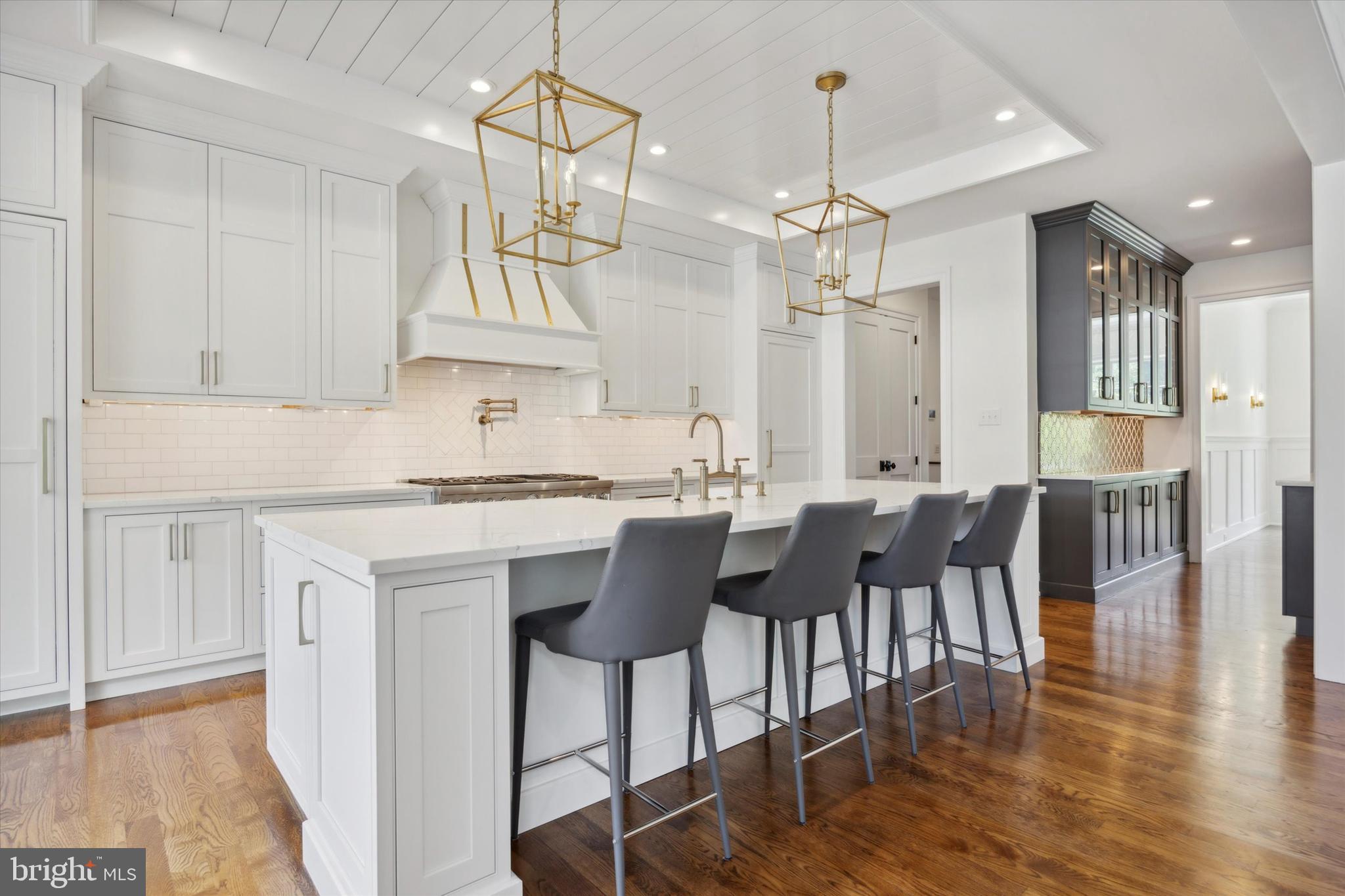 CANTERBURY WOODS - Residential