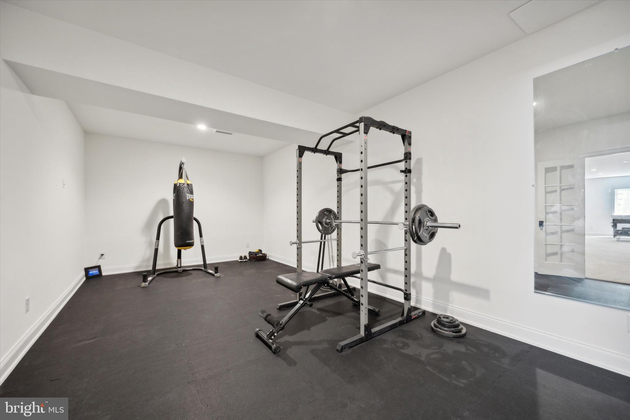 CANTERBURY WOODS - Residential