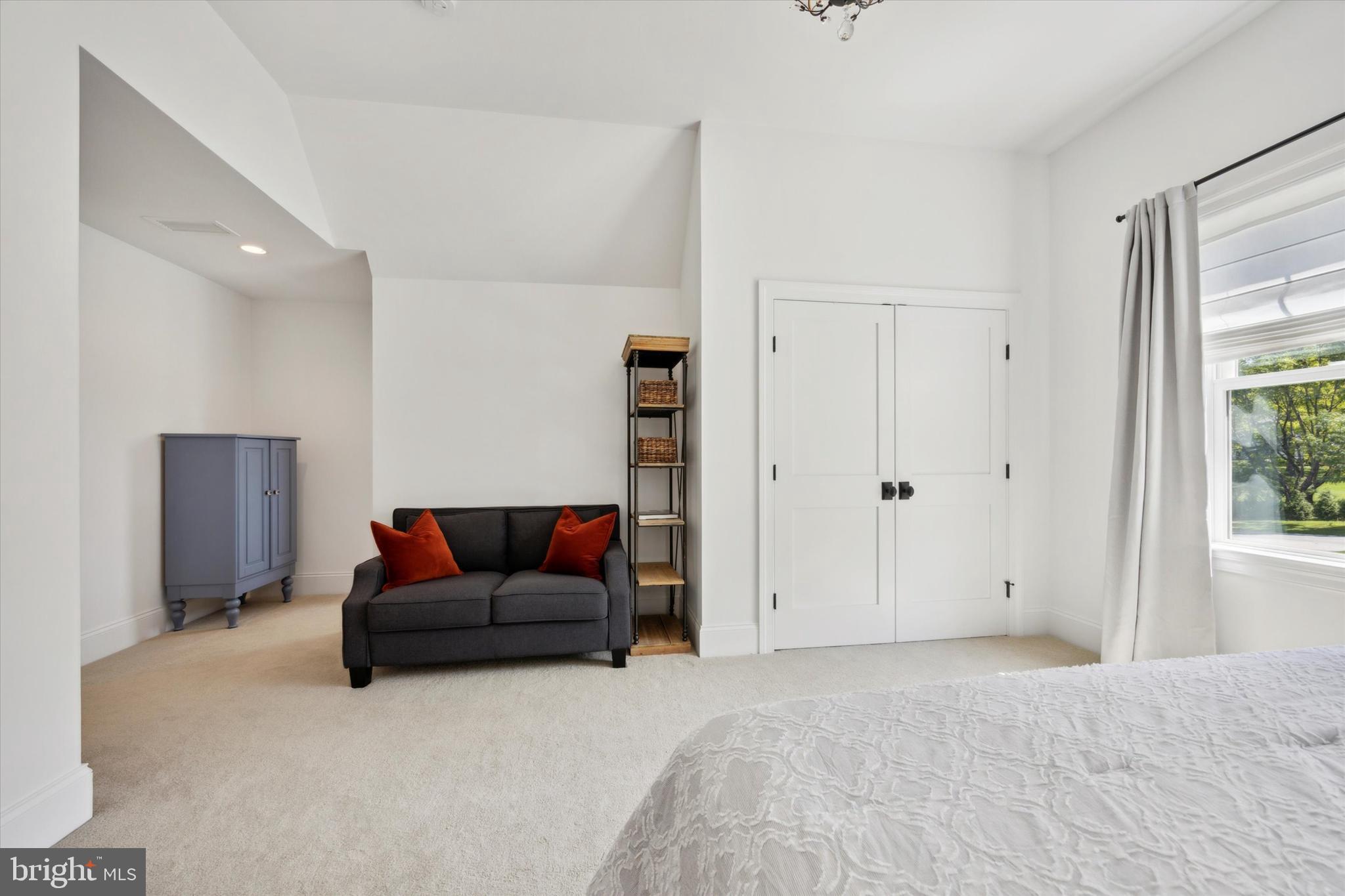 CANTERBURY WOODS - Residential