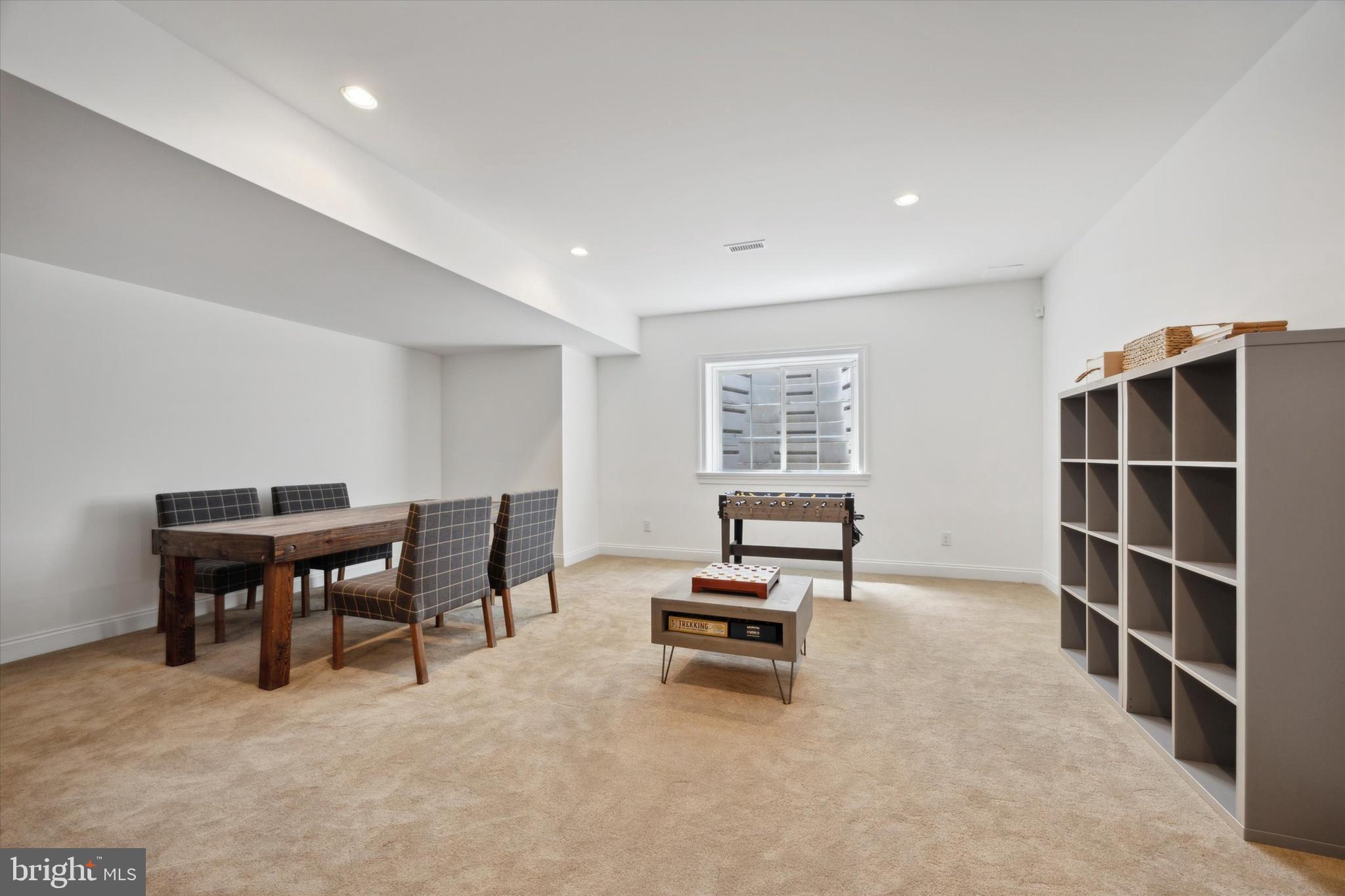 CANTERBURY WOODS - Residential