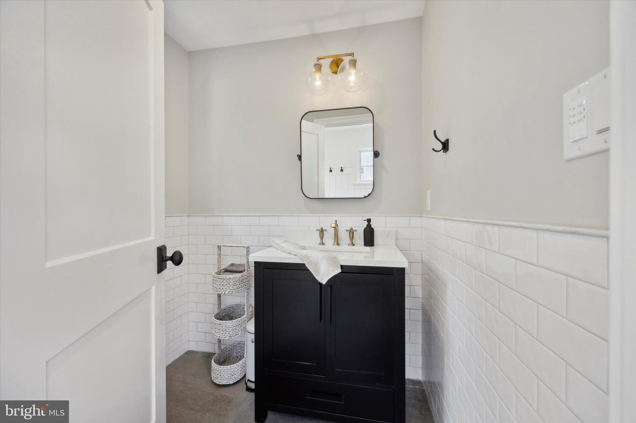 CANTERBURY WOODS - Residential