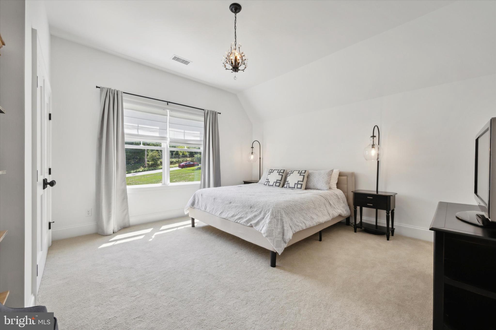 CANTERBURY WOODS - Residential