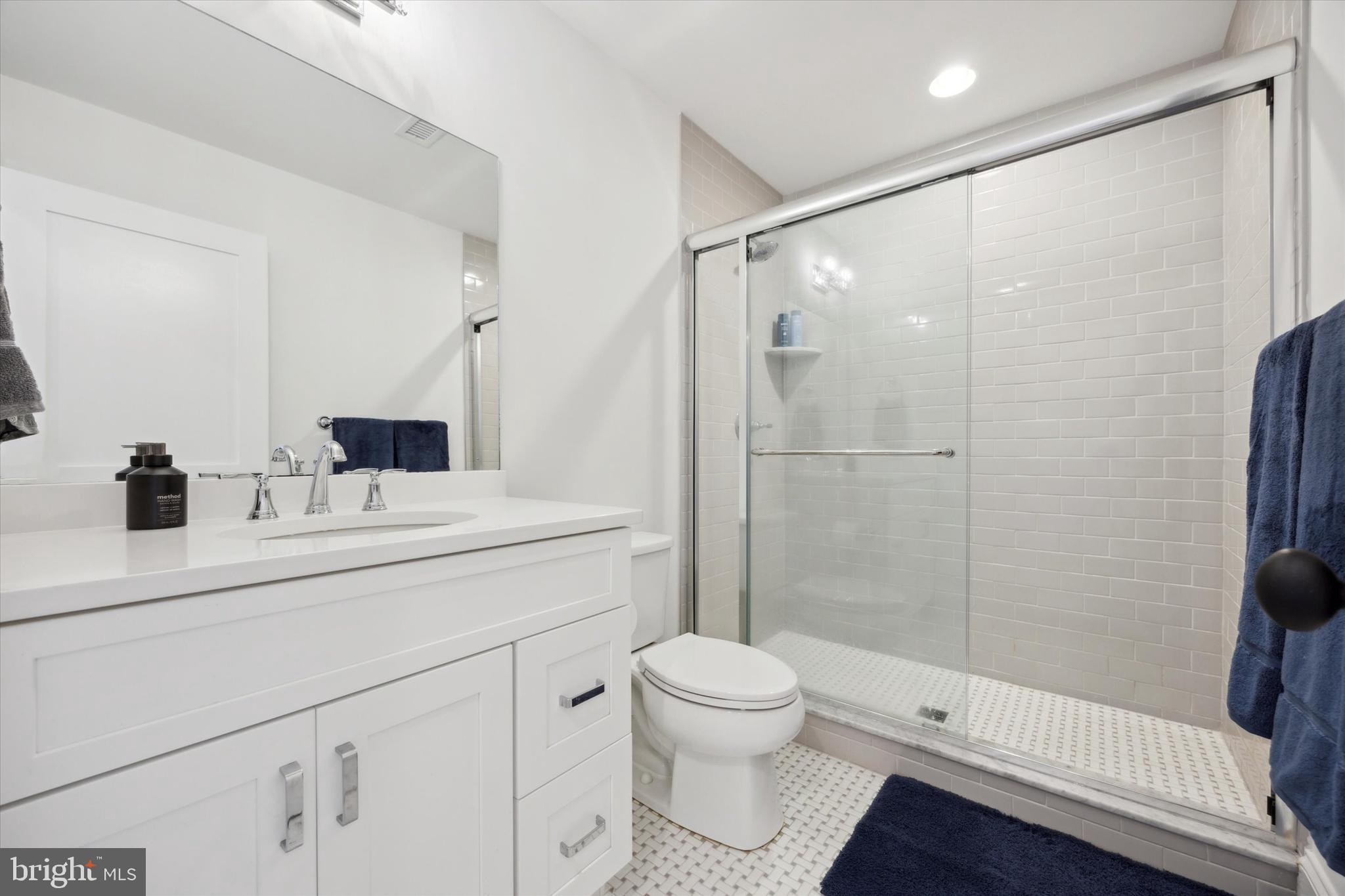 CANTERBURY WOODS - Residential