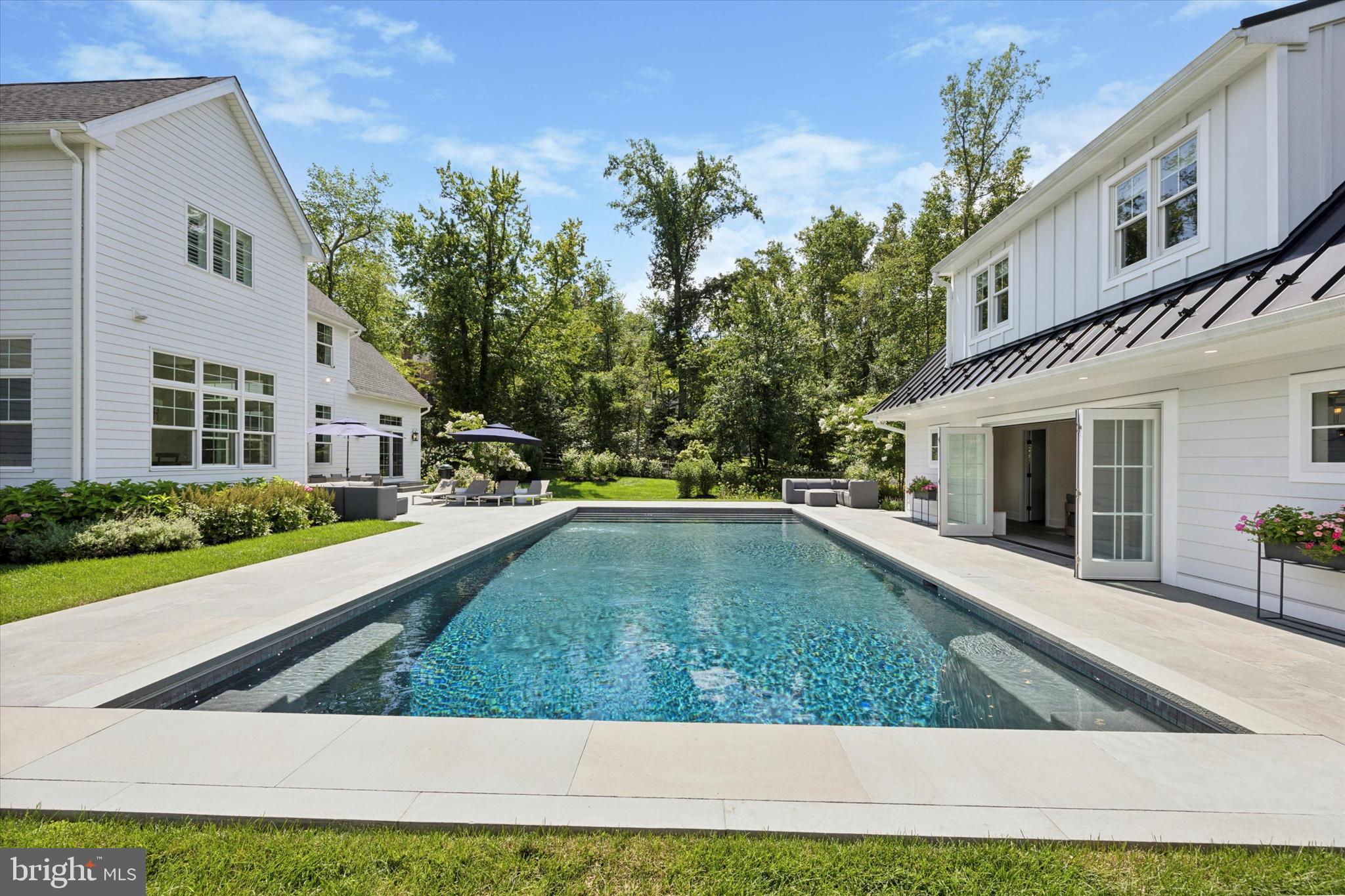 CANTERBURY WOODS - Residential