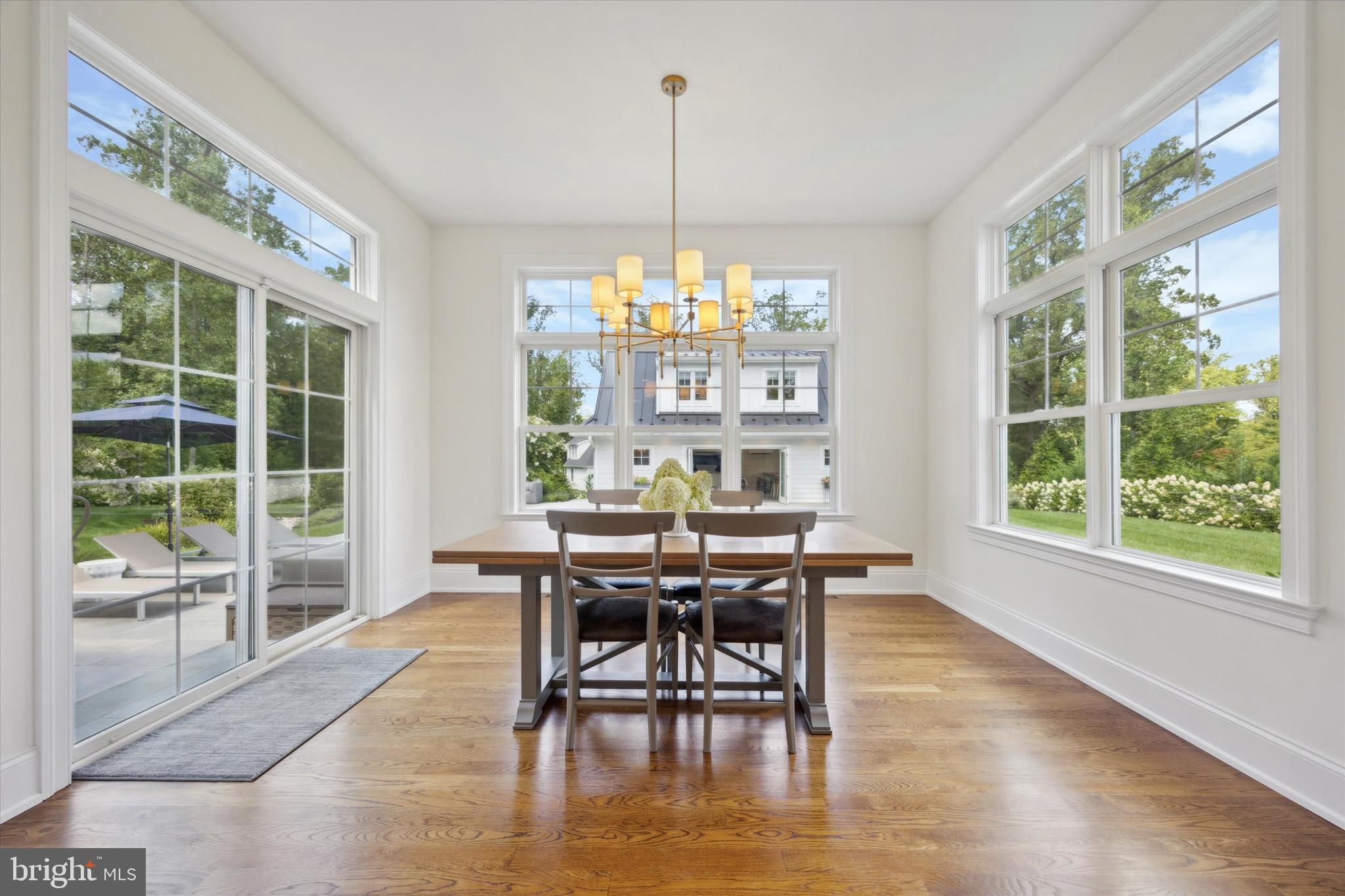 CANTERBURY WOODS - Residential