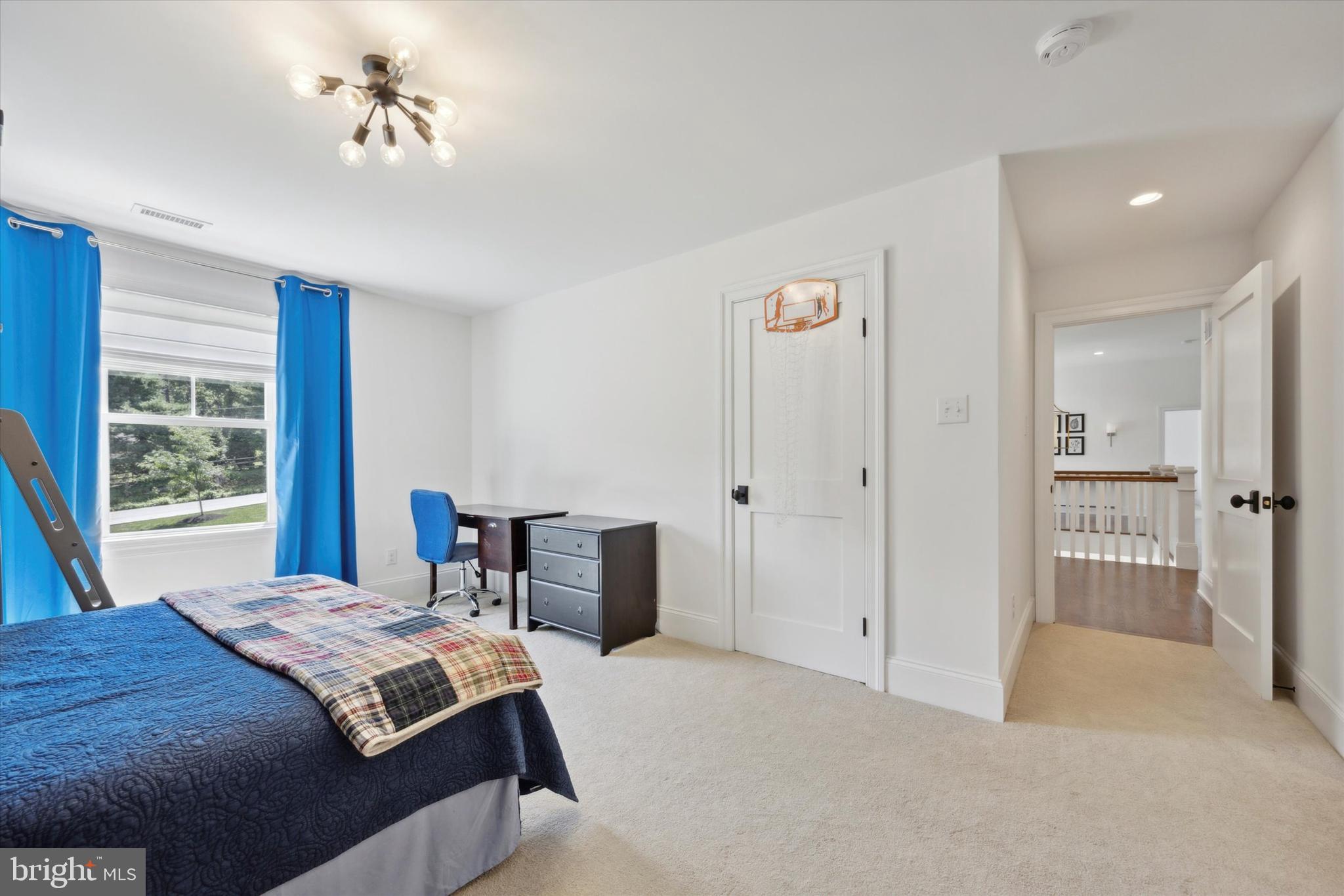 CANTERBURY WOODS - Residential