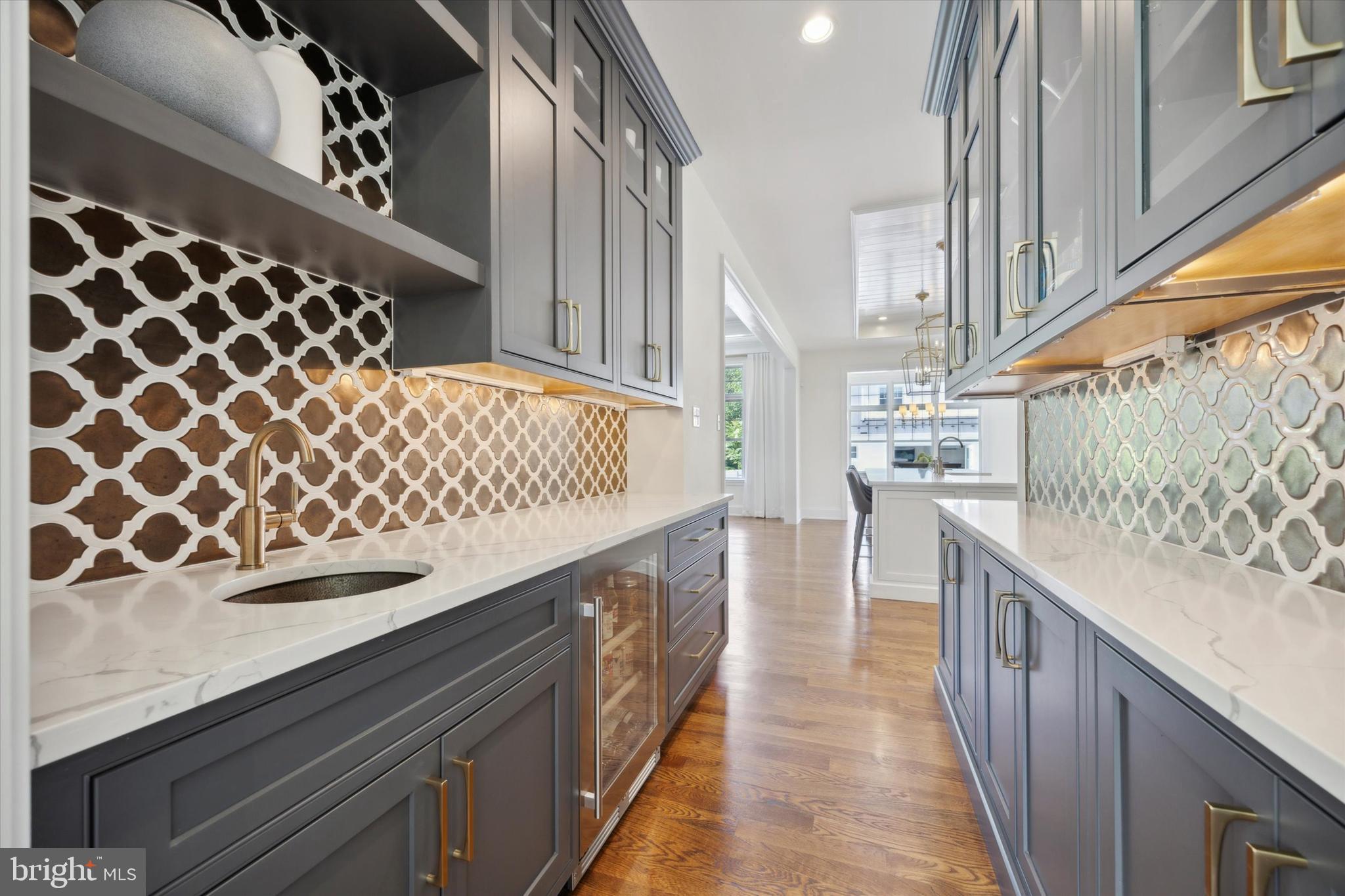 CANTERBURY WOODS - Residential