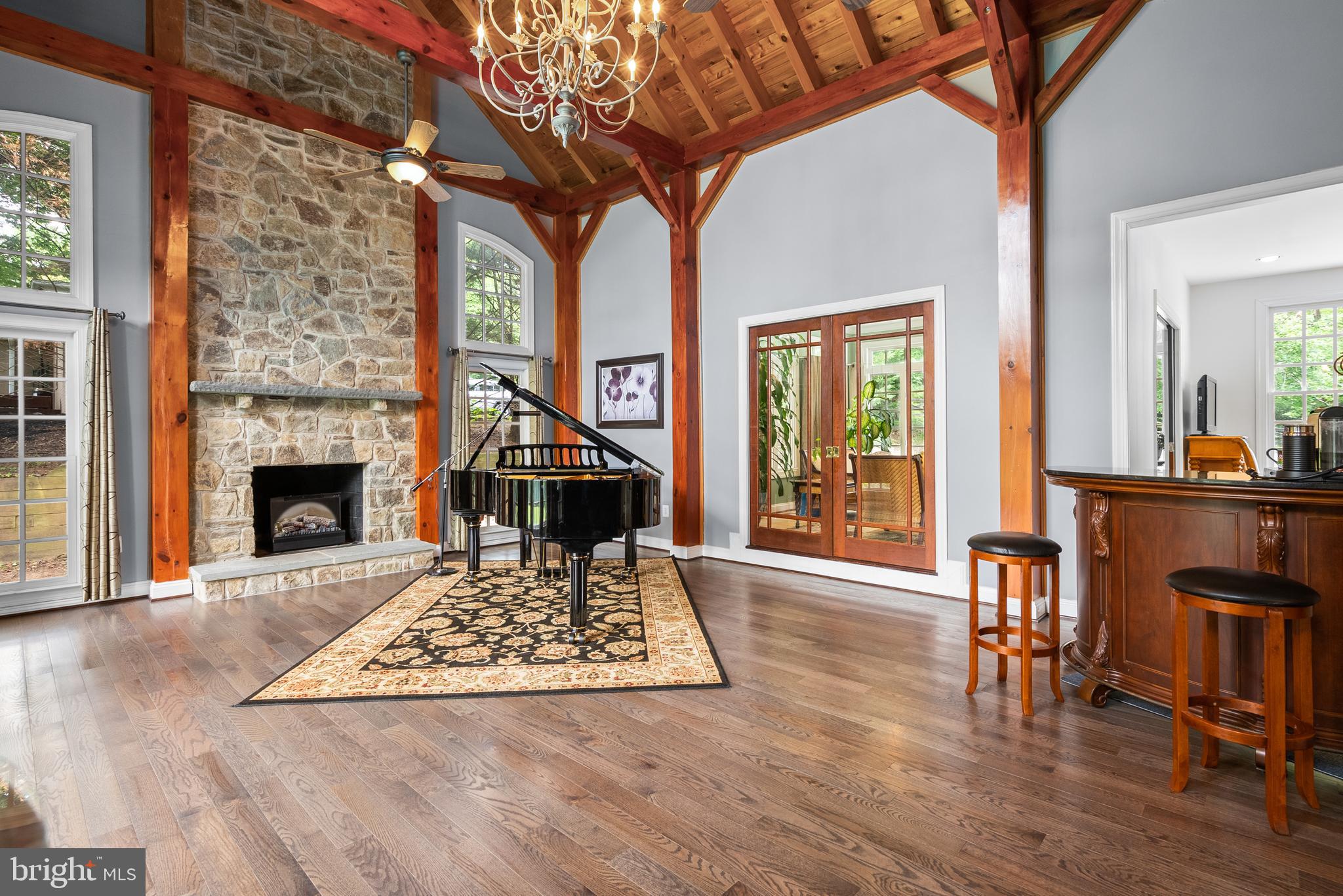 GLEN HILLS - Residential