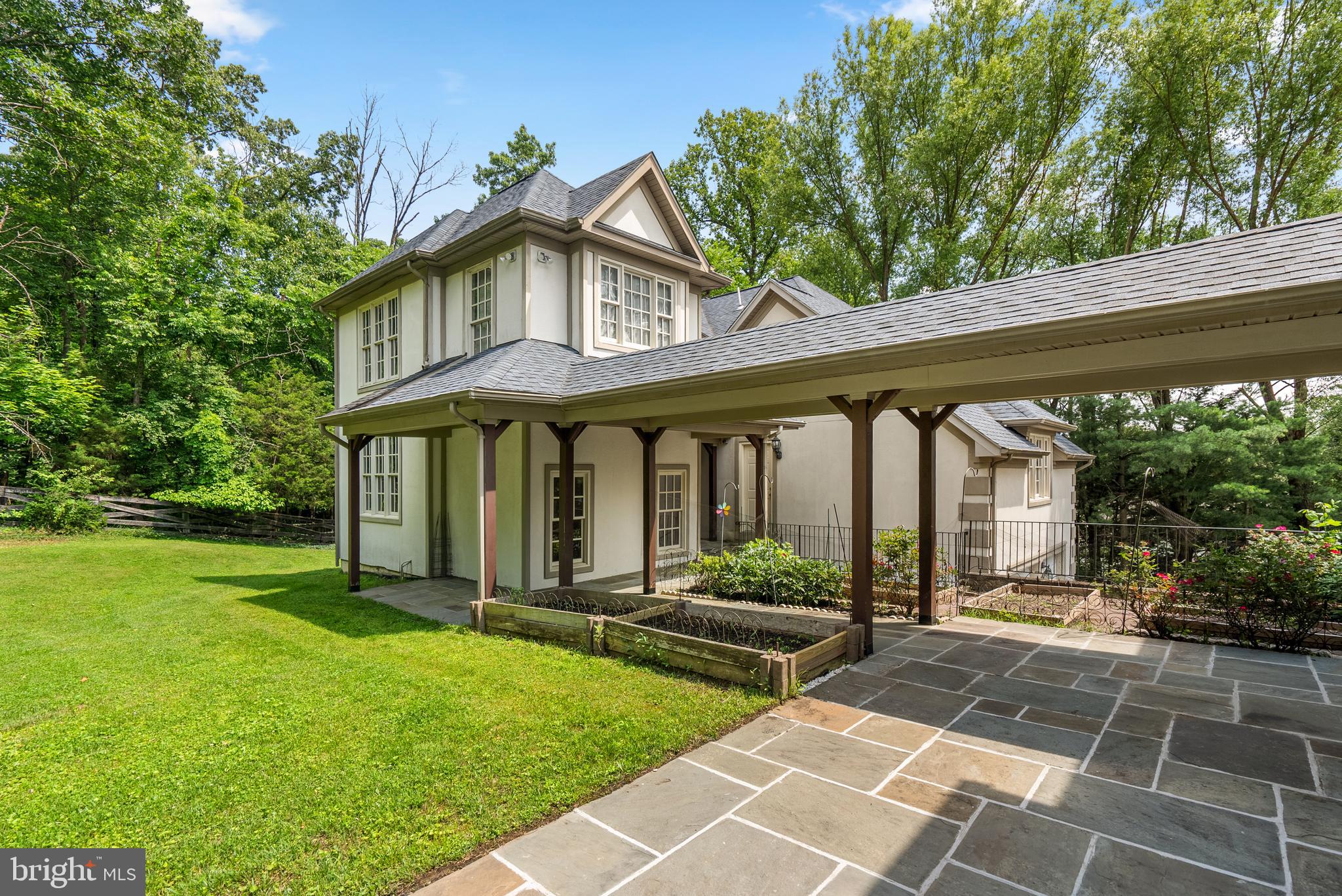 GLEN HILLS - Residential