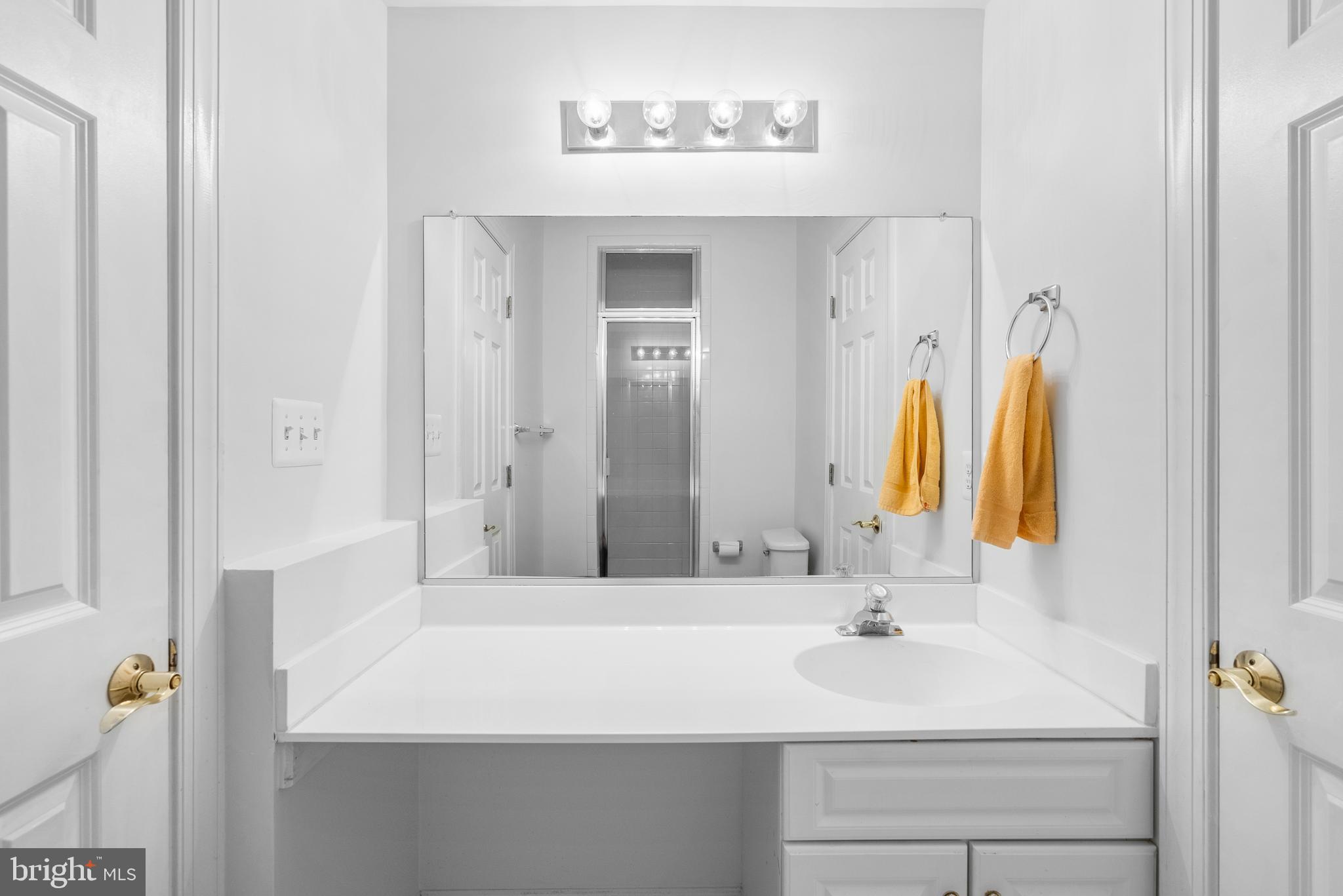 GLEN HILLS - Residential