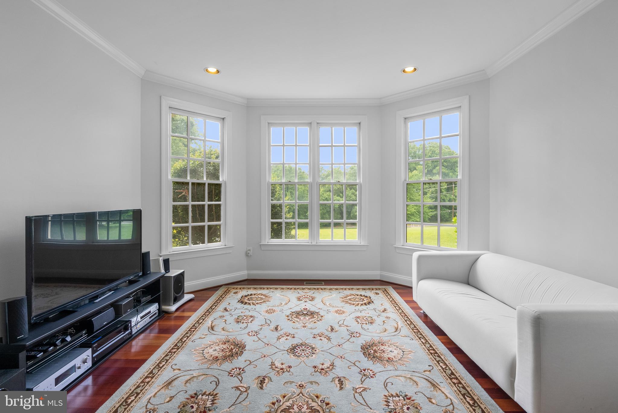 GLEN HILLS - Residential