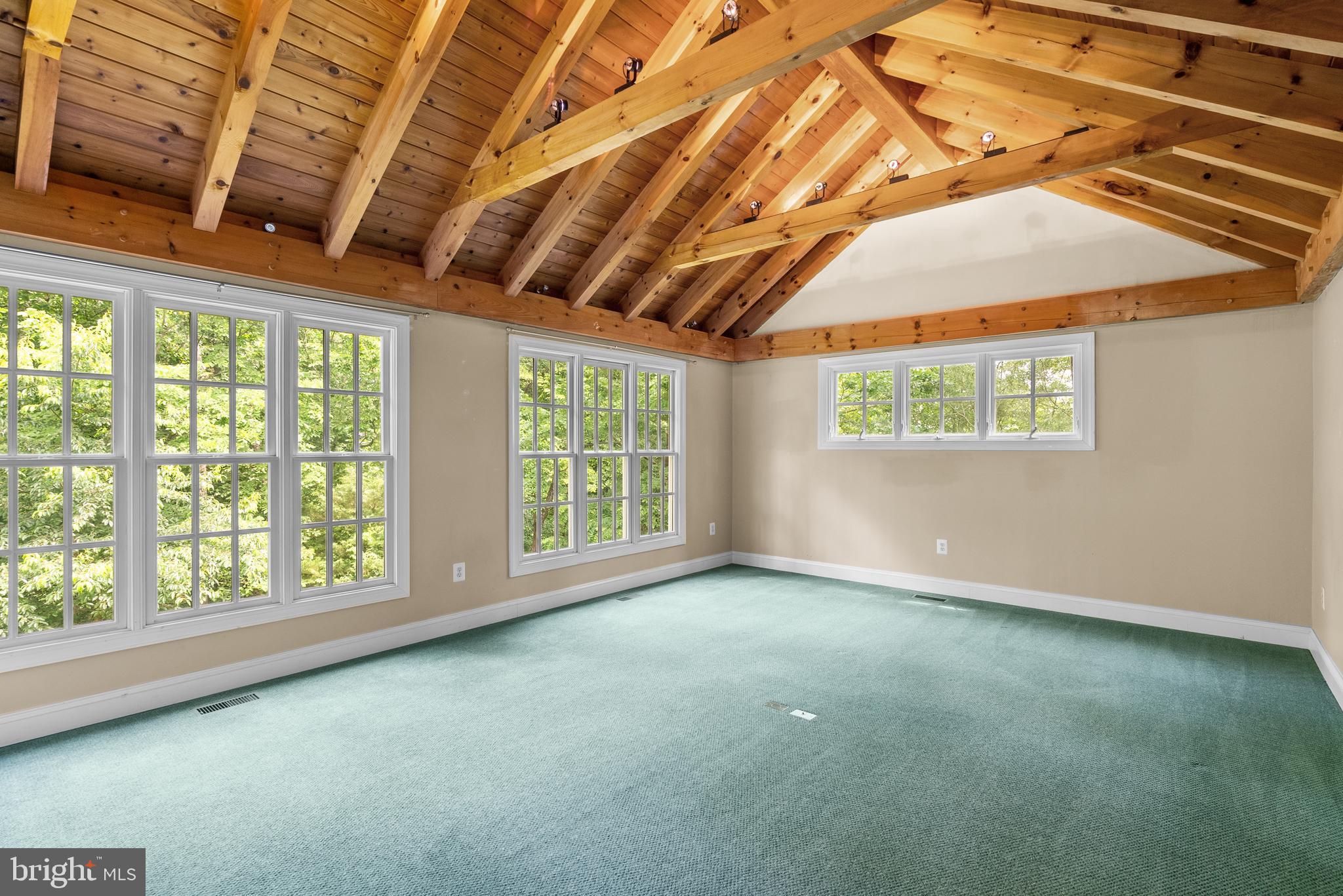 GLEN HILLS - Residential