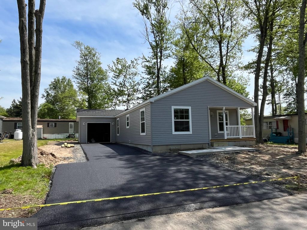 Photo of 197 Spring Lane, DOYLESTOWN, PA 18901 (MLS # PABU2095722)