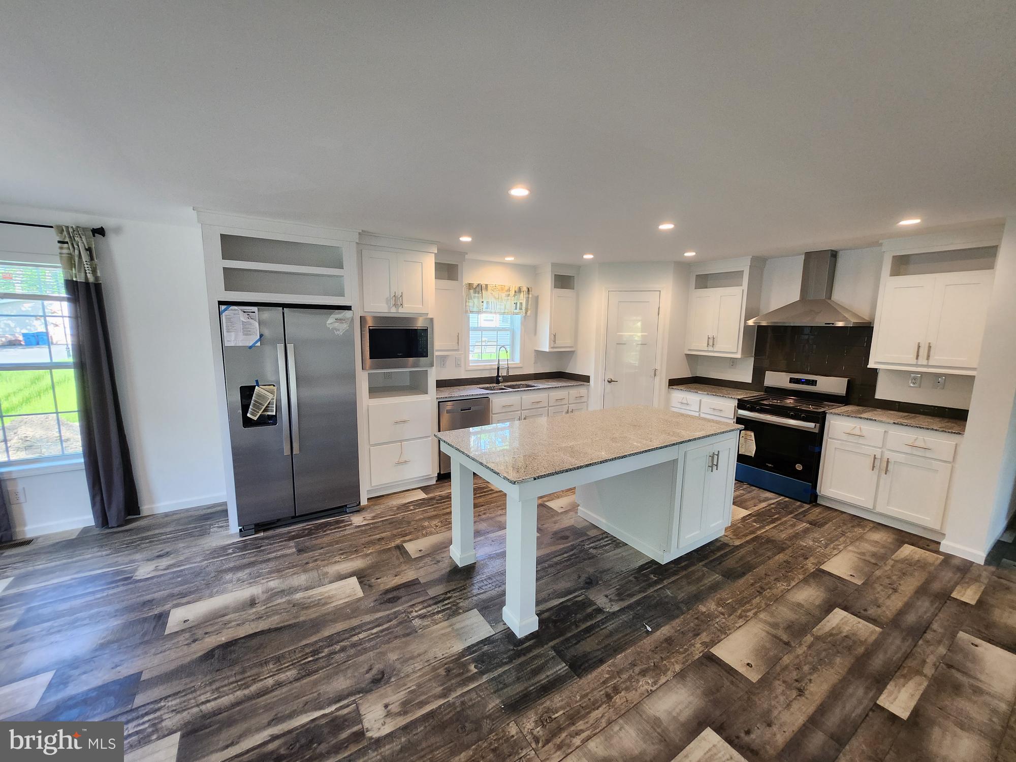 COLONIAL HERITAGE - Residential