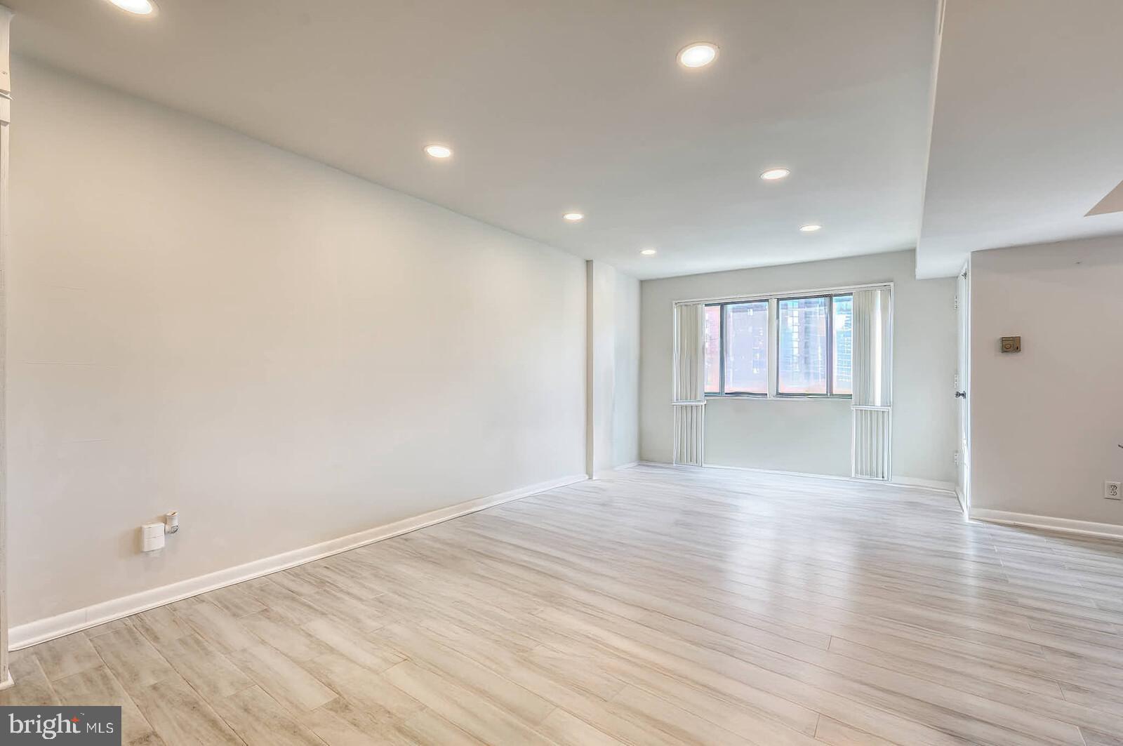 PAVILION ON THE PARK - Residential