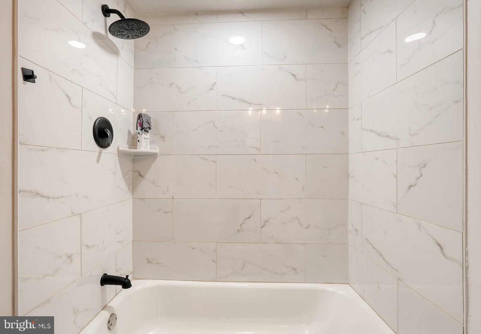 PAVILION ON THE PARK - Residential