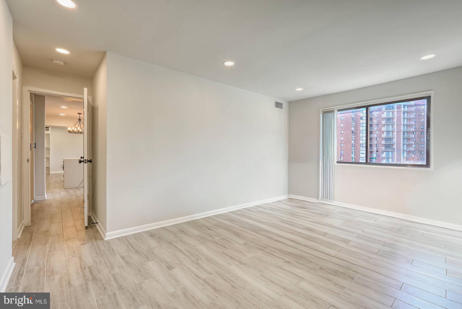 PAVILION ON THE PARK - Residential