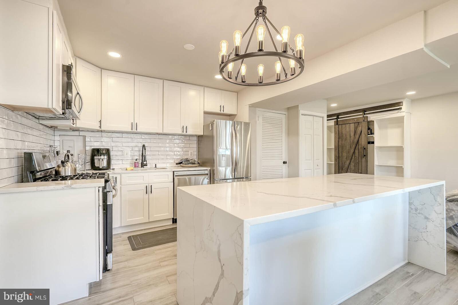 PAVILION ON THE PARK - Residential