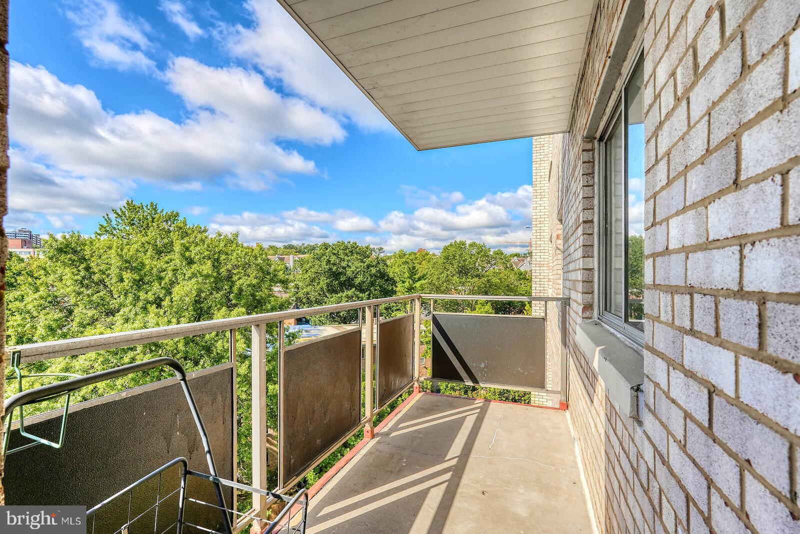 PAVILION ON THE PARK - Residential