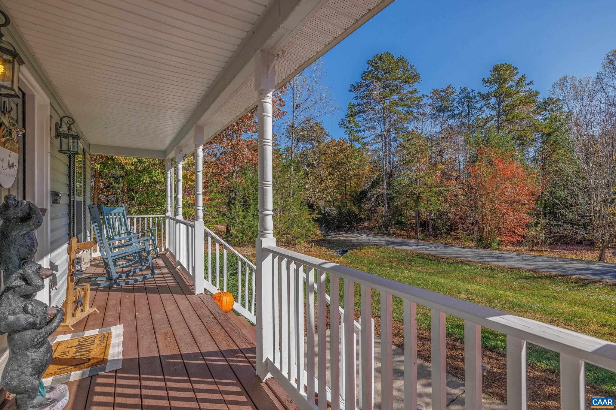 LAKE MONTICELLO - Residential