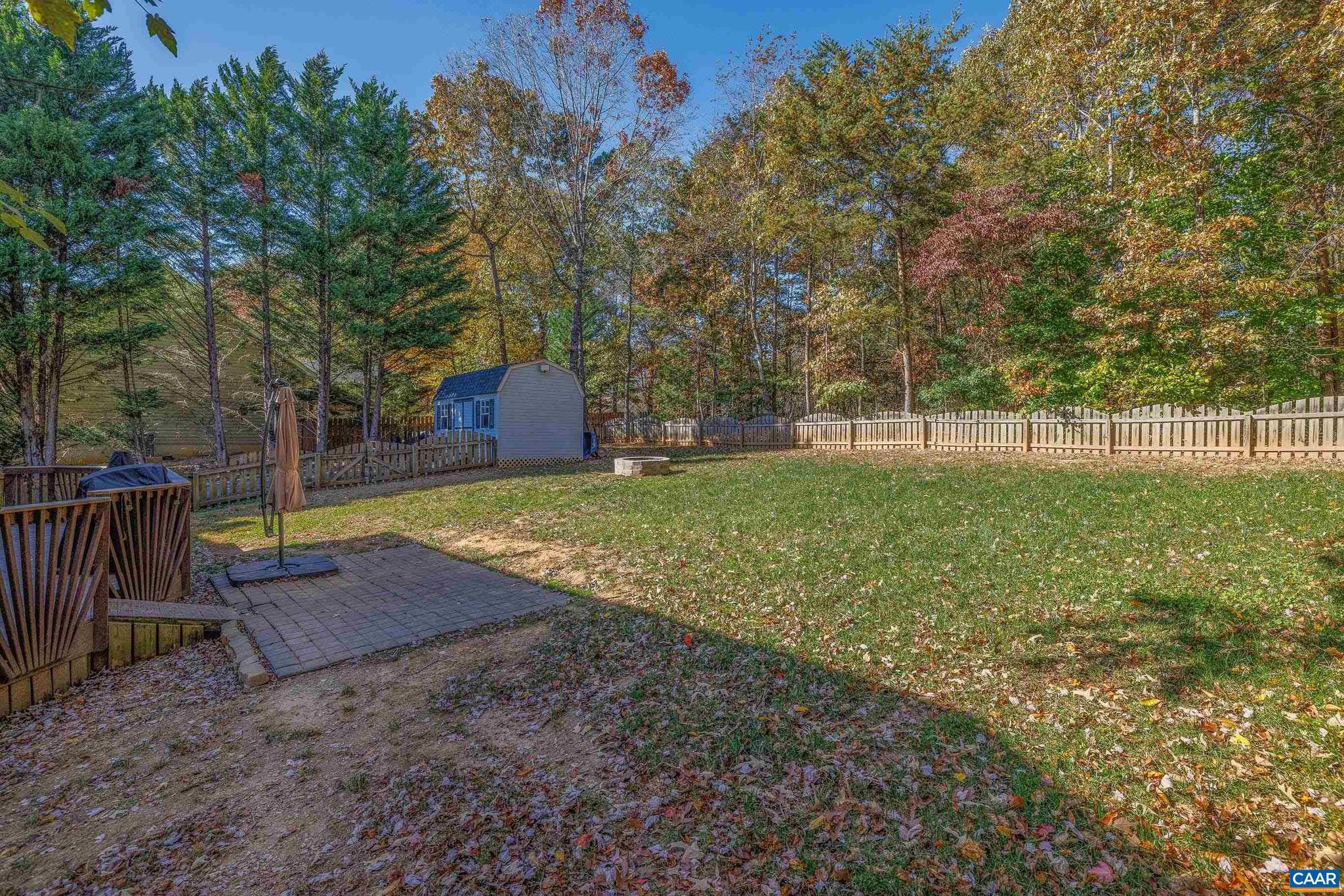 LAKE MONTICELLO - Residential