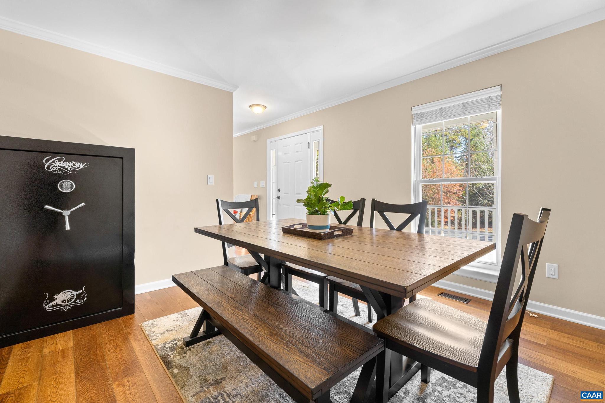 LAKE MONTICELLO - Residential