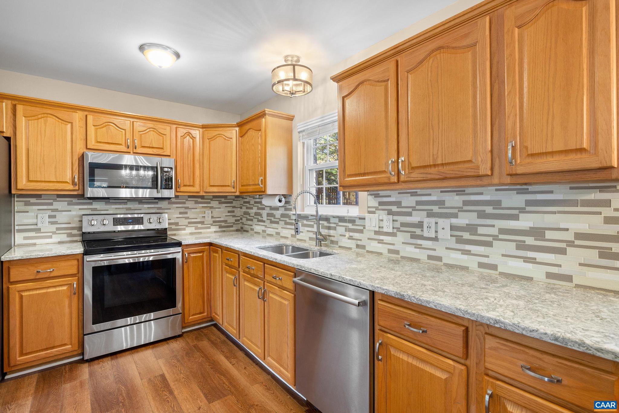 LAKE MONTICELLO - Residential