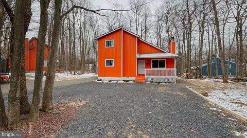 1355 WINDING WAY TOBYHANNA PA 18466