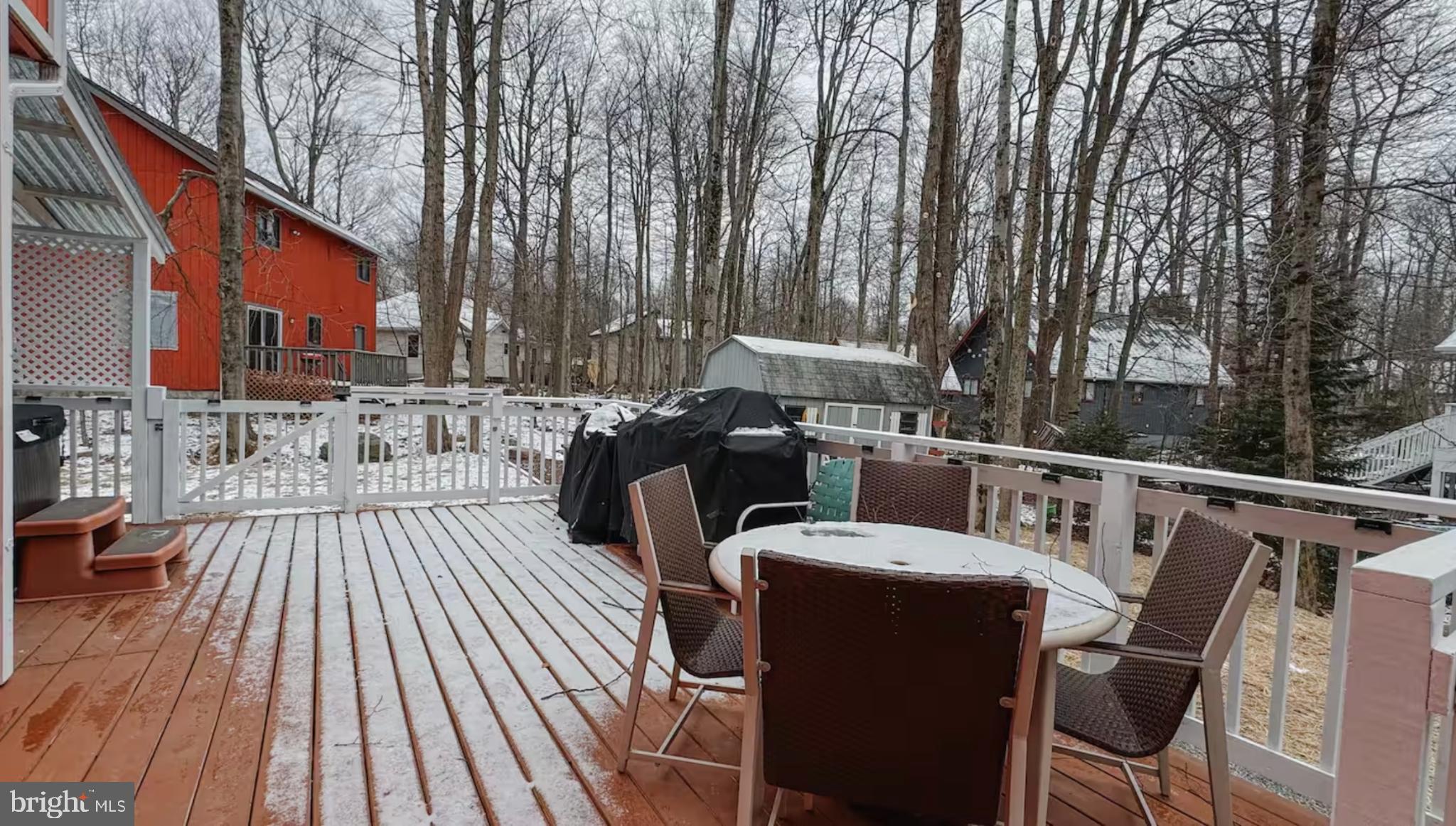 POCONO COUNTRY PLACE - Residential