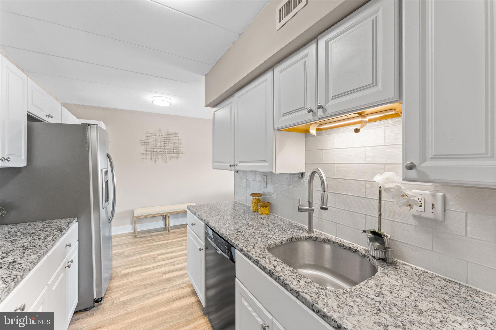 VIENNA VILLAGER CONDO - Residential