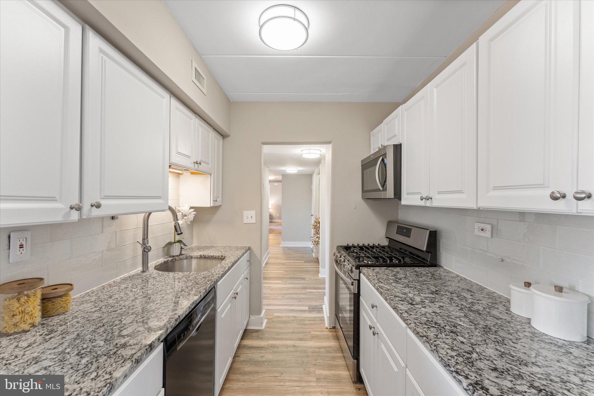 VIENNA VILLAGER CONDO - Residential