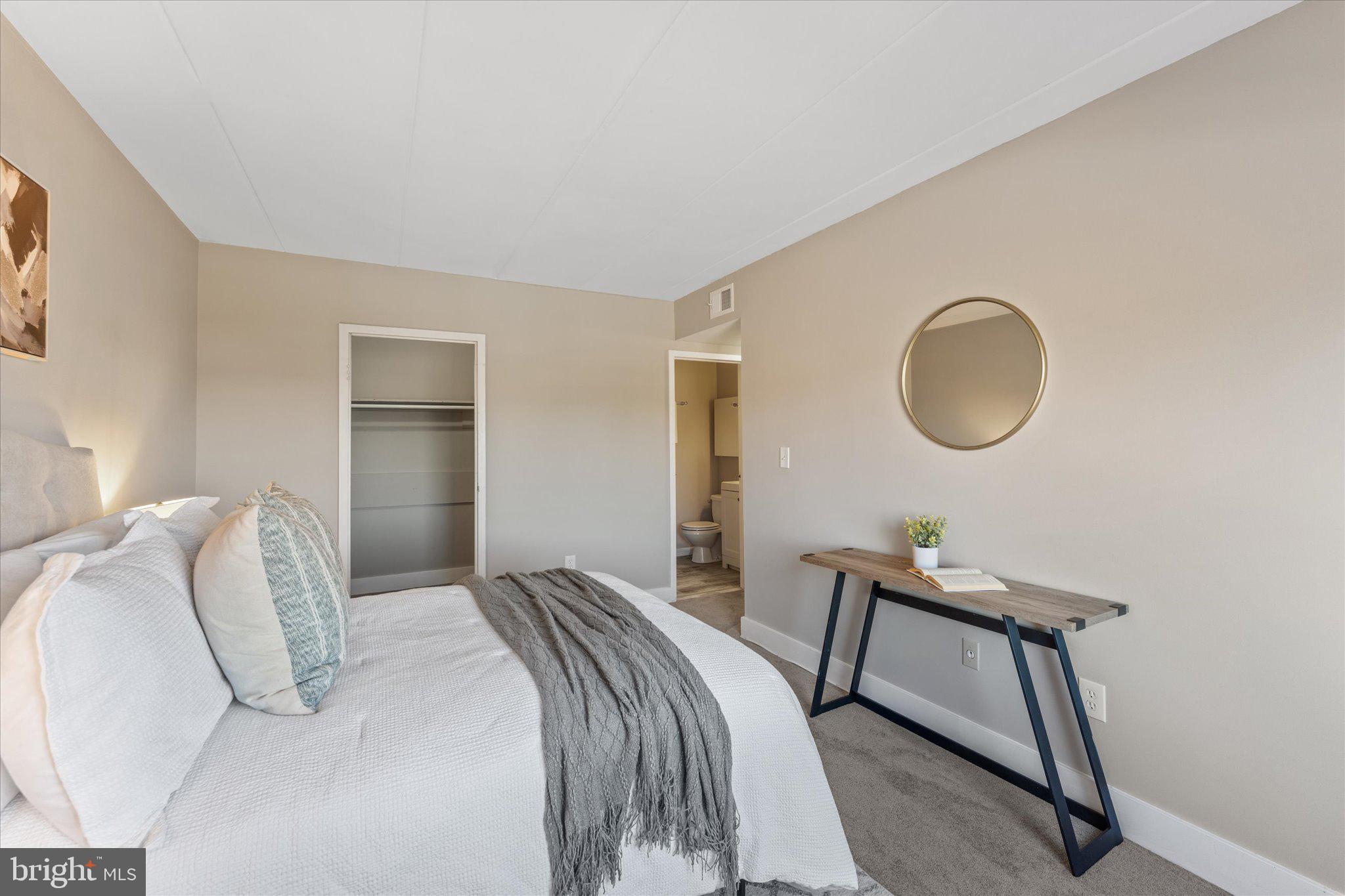 VIENNA VILLAGER CONDO - Residential