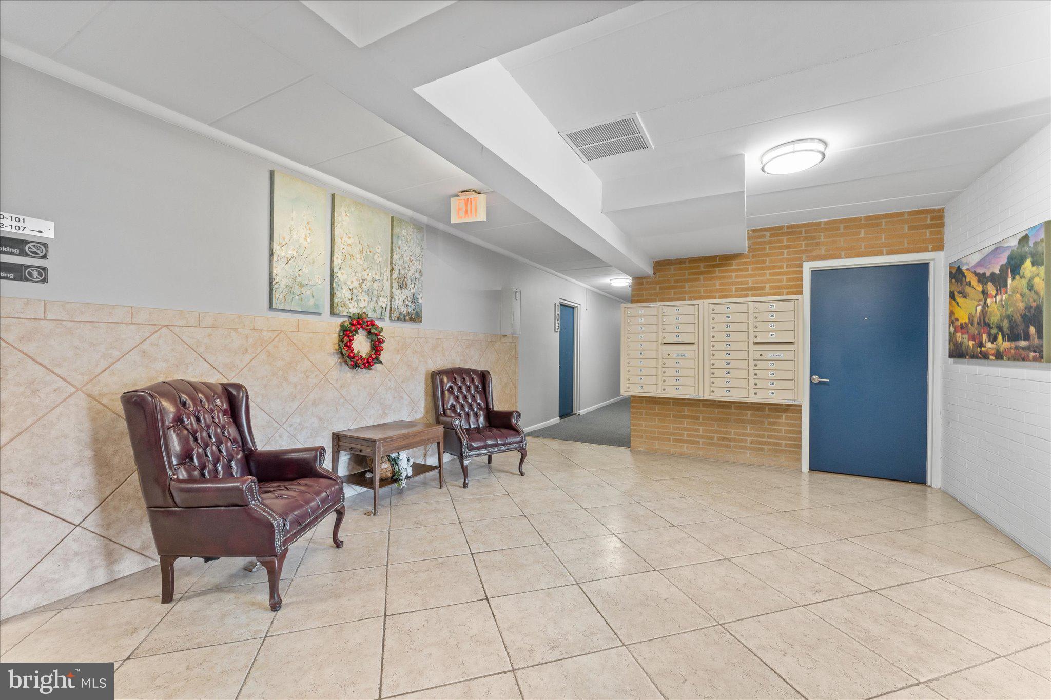 VIENNA VILLAGER CONDO - Residential