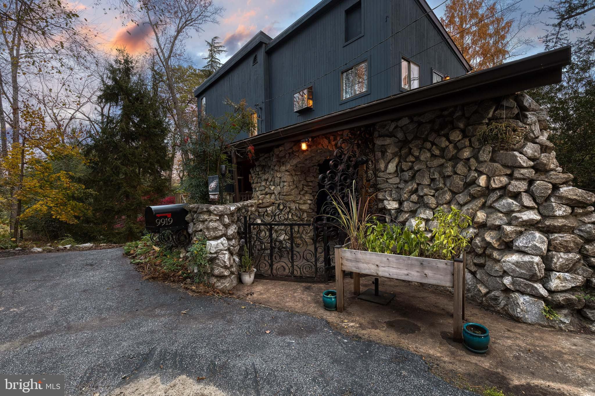 PARKVILLE - Residential