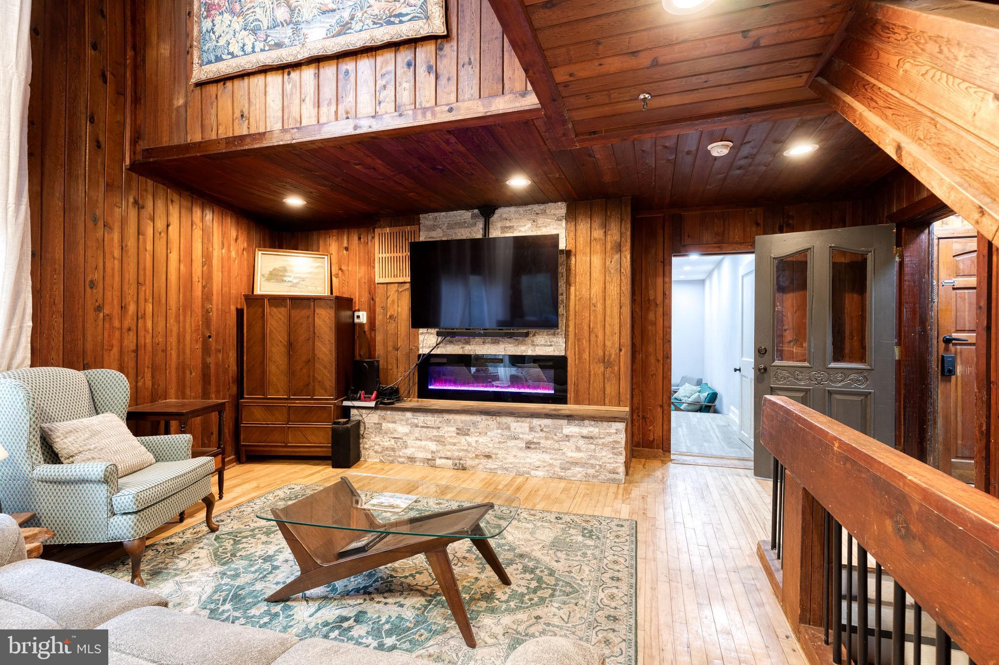 PARKVILLE - Residential