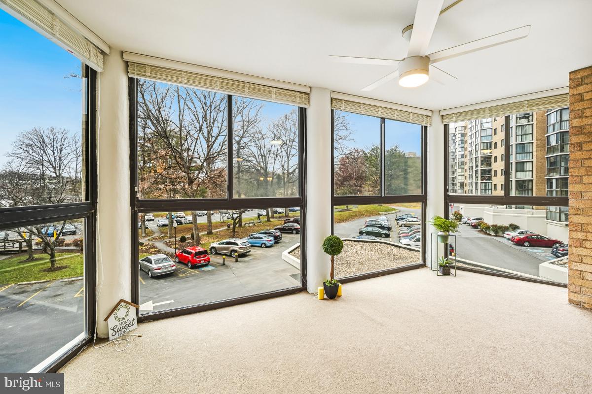 GREENS AT LEISURE WORLD - Residential