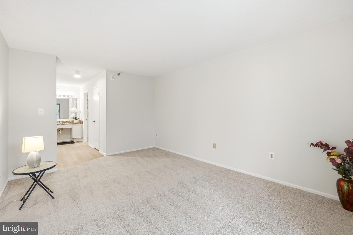 GREENS AT LEISURE WORLD - Residential